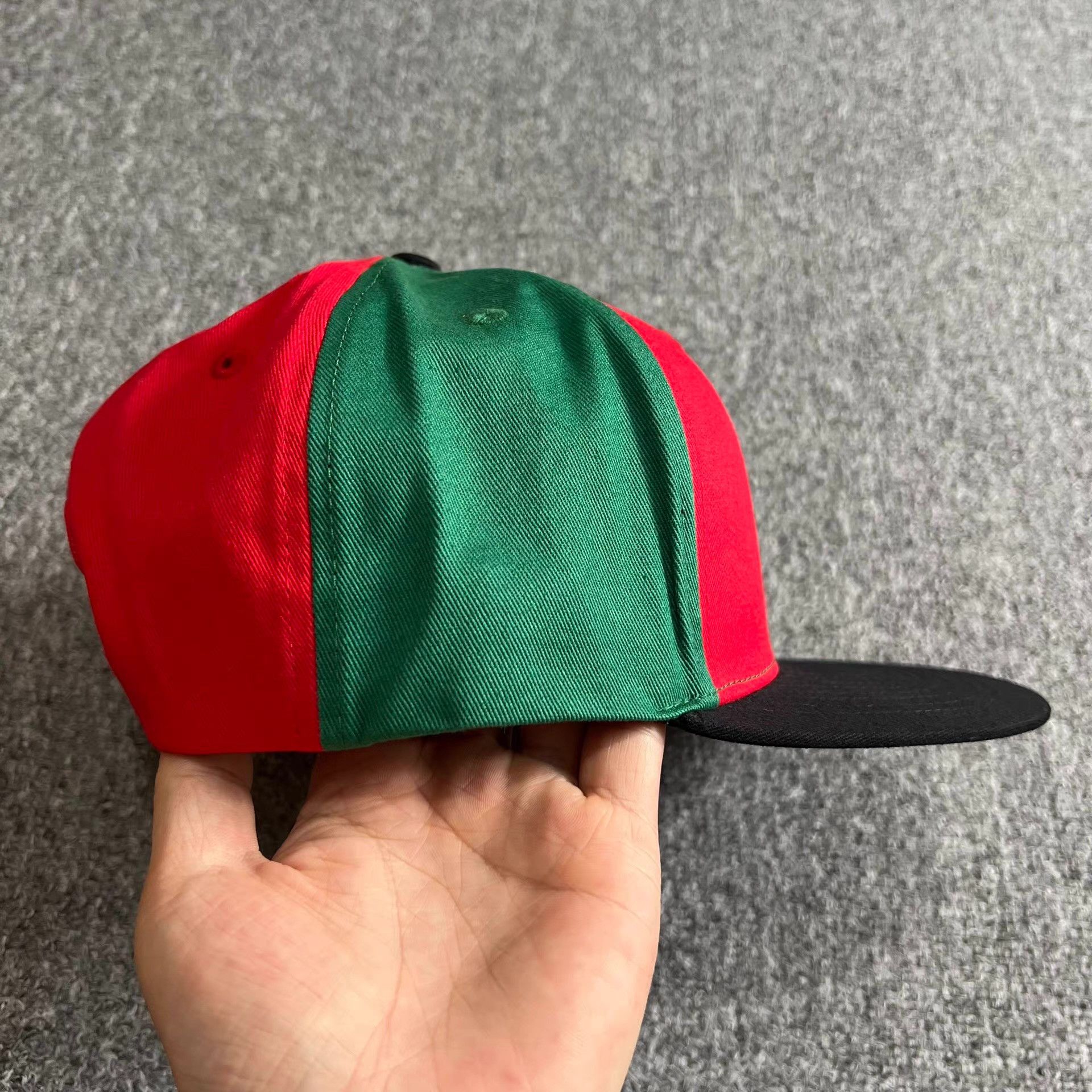 Cross Colours Cross Colours embroidered flat brim baseball cap Q7 Size ONE SIZE - 6 Thumbnail