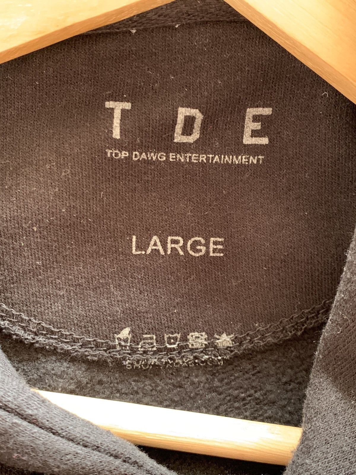 Kendrick Lamar Kendrick Lamar 2017 Tour Hoodie DAMN L SIZE Size US L / EU 52-54 / 3 - 7 Thumbnail