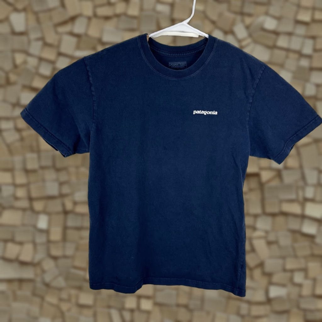 Patagonia Patagonia Shirt Mens Small Blue Sunset Logo Outdoors Nature Hike Vibe Logo Kn (Patagonia) Shirt Size US S / EU 44-46 / 1 - 1 Thumbnail
