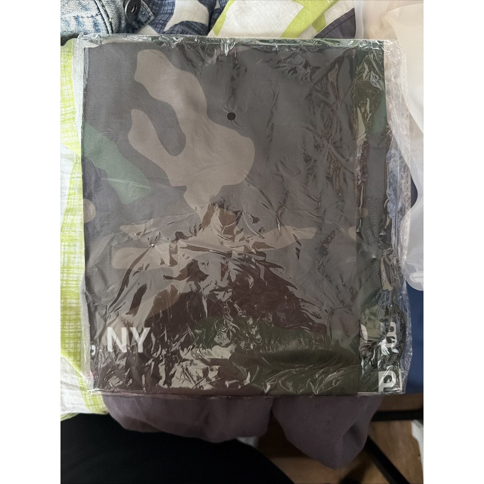Supreme Supreme FW25 Week 1 Laundry Bag + 100 Bill Bogo Sticker Size ONE SIZE - 3 Thumbnail