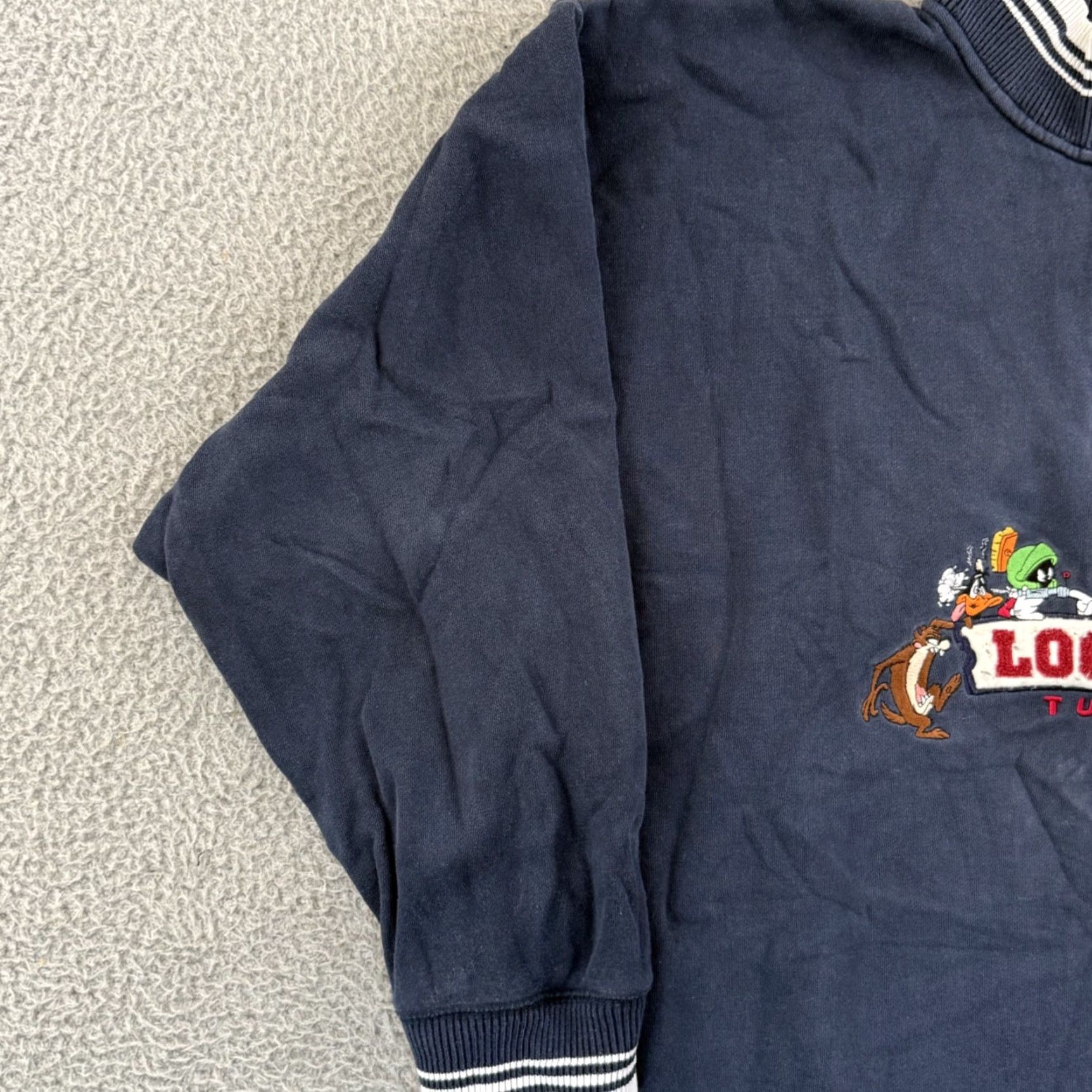 Vintage VINTAGE Warner Bros Sweatshirt Men's XL Blue 90s Embroidered Logo 1/2 Zip Size US XL / EU 56 / 4 - 4 Thumbnail