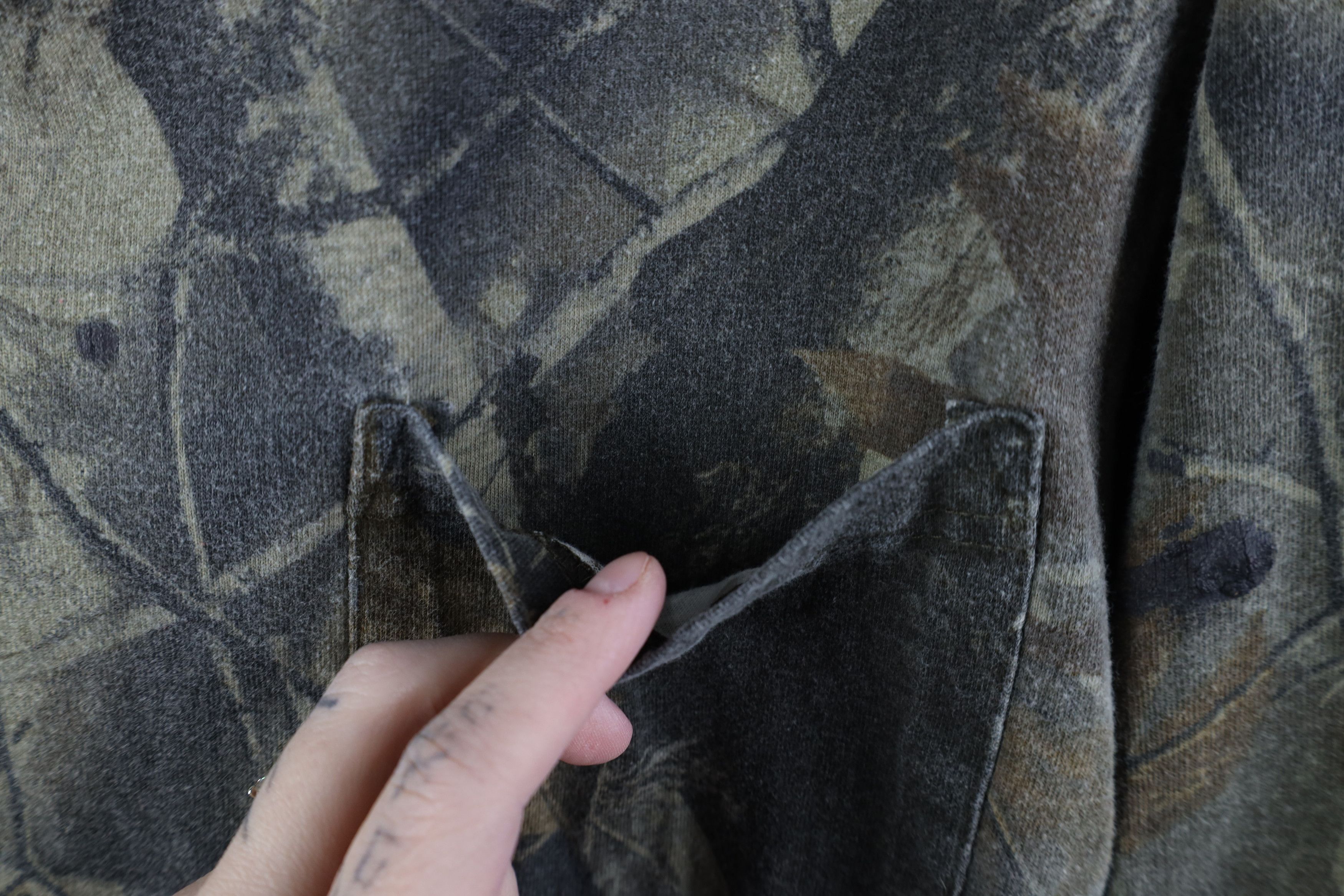 Vintage Vintage 90s Y2K Streetwear Camouflage Long Sleeve T-Shirt Size US M / EU 48-50 / 2 - 5 Thumbnail