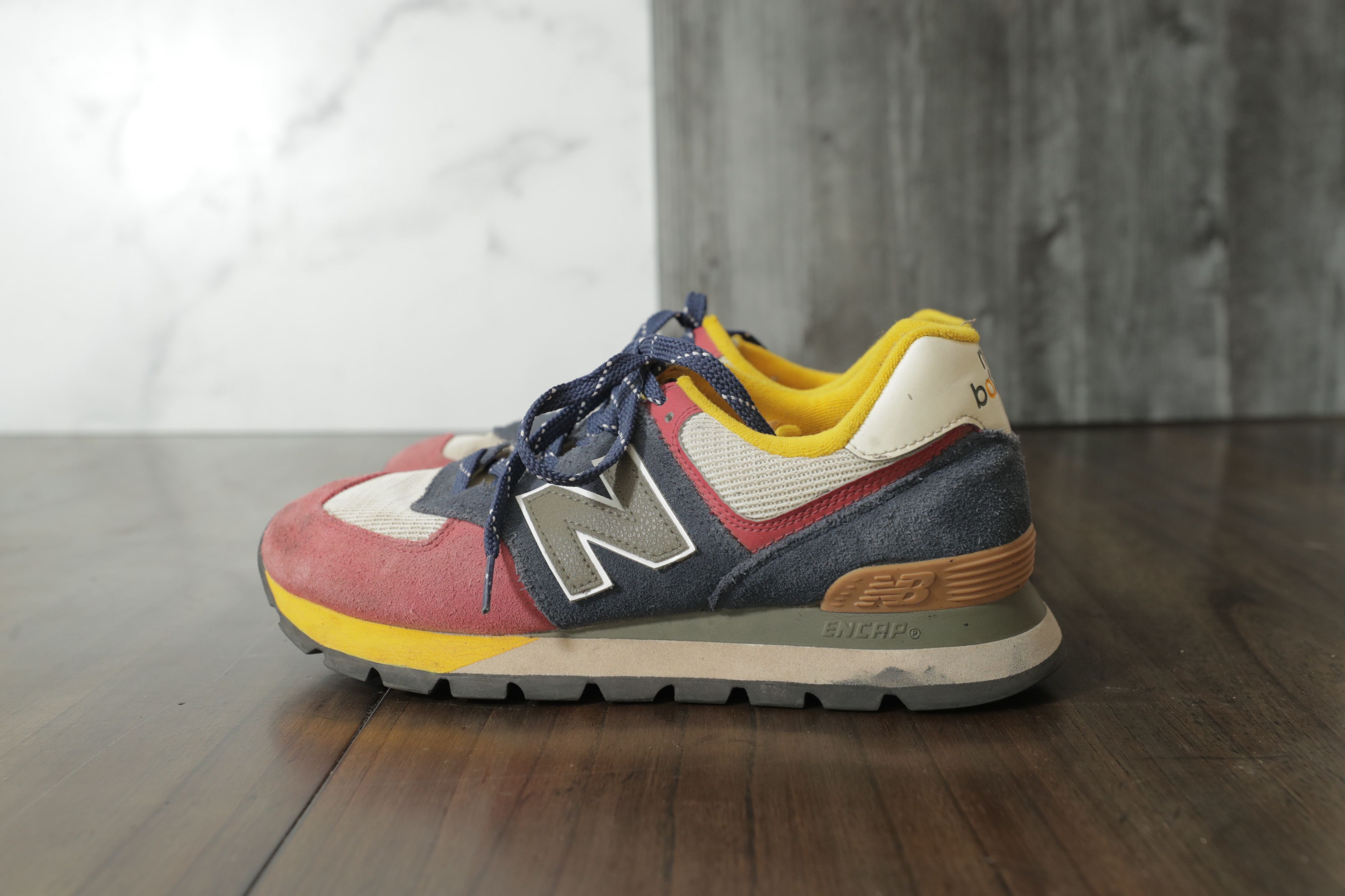 New Balance New Balance 574 Rugged Natural Indigo Earth Red Sneaker (9) Size US 9 / EU 42 - 5 Thumbnail