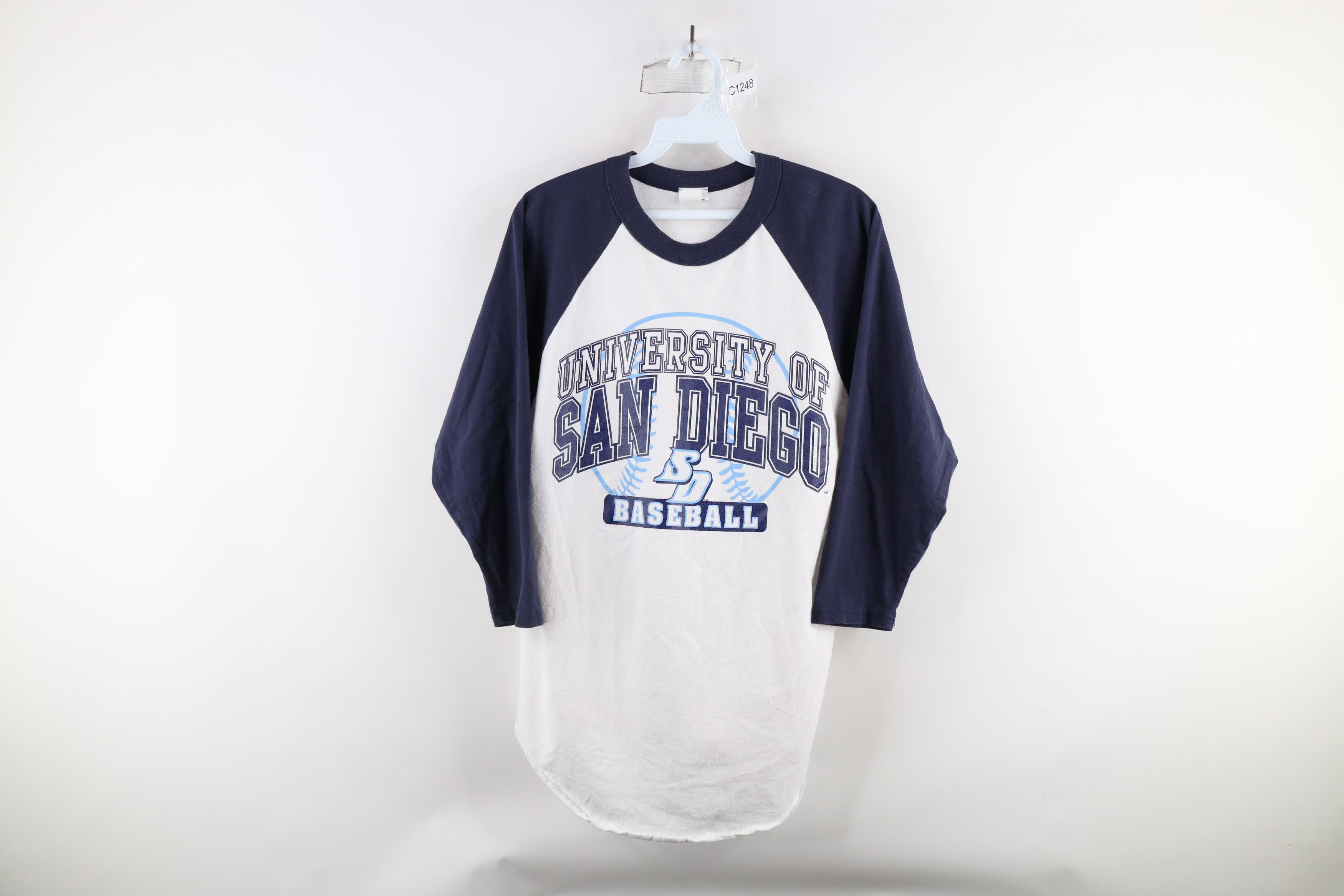 Vintage Vintage 90s University Baseball 3/4 Sleeve Raglan T-Shirt Size US M / EU 48-50 / 2 - 1 Thumbnail