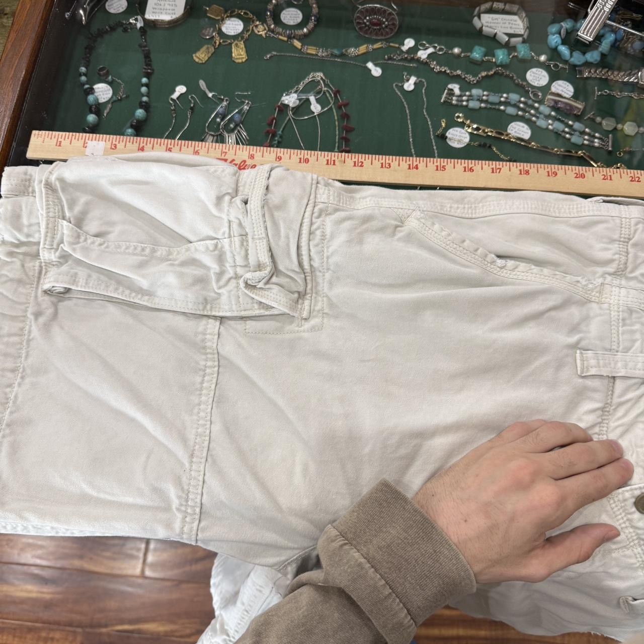 Abercrombie & Fitch Abercrombie and Fitch 2000’s Baggy Cargo Shorts Size US 36 / EU 52 - 7 Thumbnail