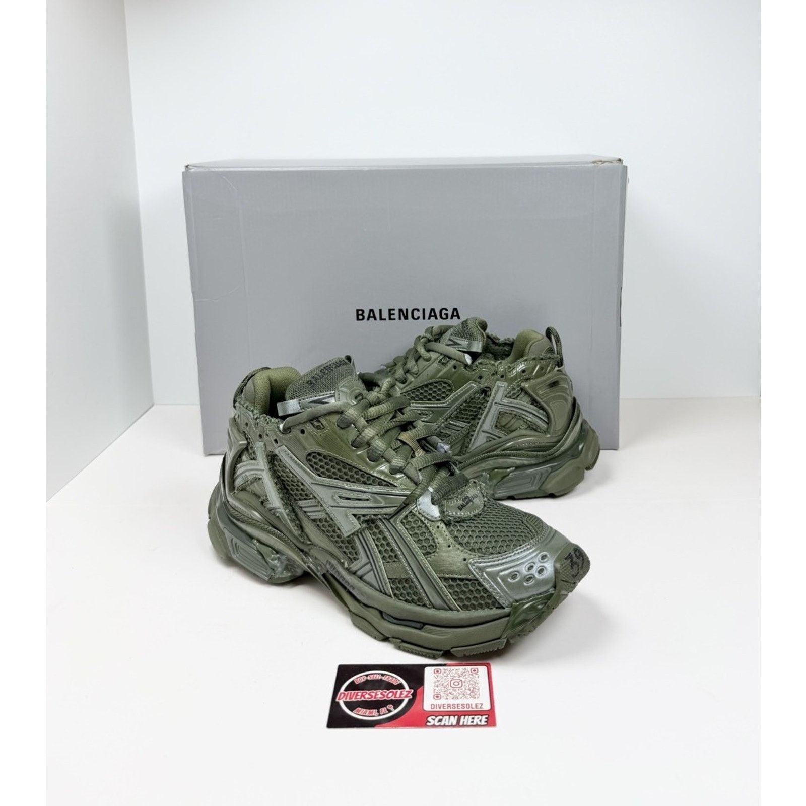 Balenciaga Size 39EU/6US - Balenciaga Runner Olive Green Size US 6 / EU 39 - 1 Thumbnail