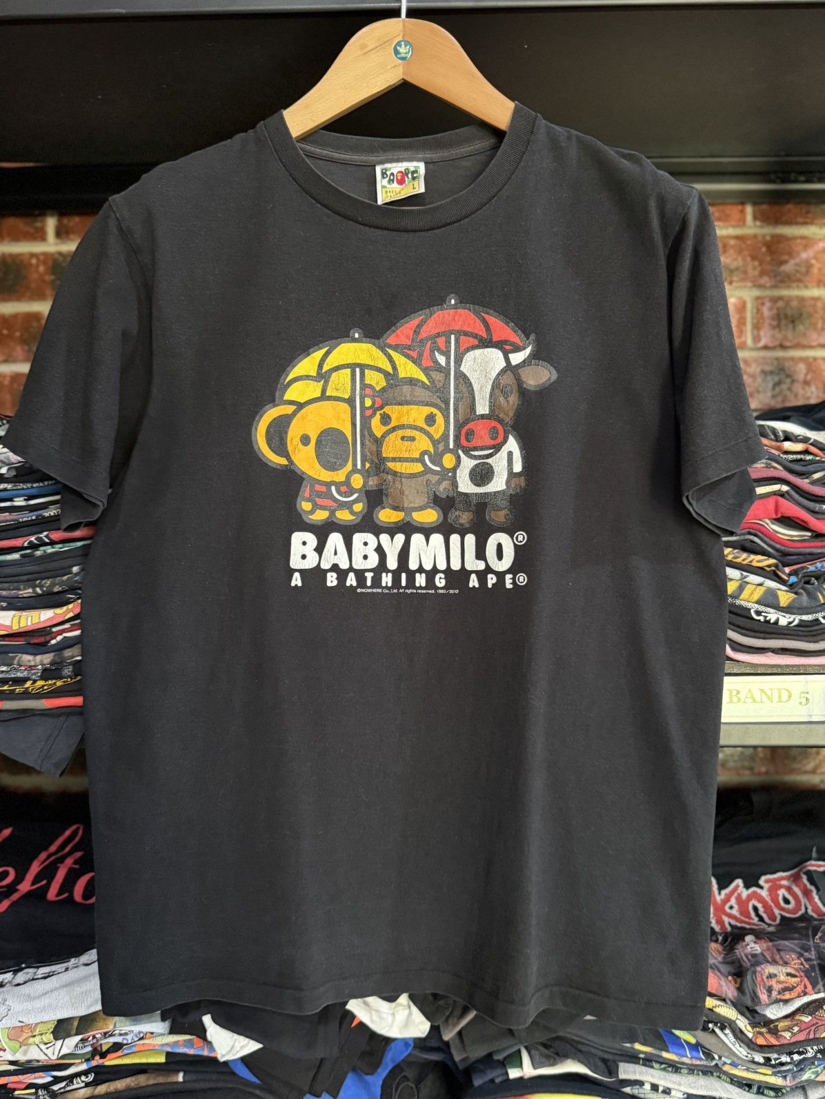 Bape Vintage Baby Milo X Bathing Ape Sun Faded Japan Tee Size US L / EU 52-54 / 3 - 1 Thumbnail