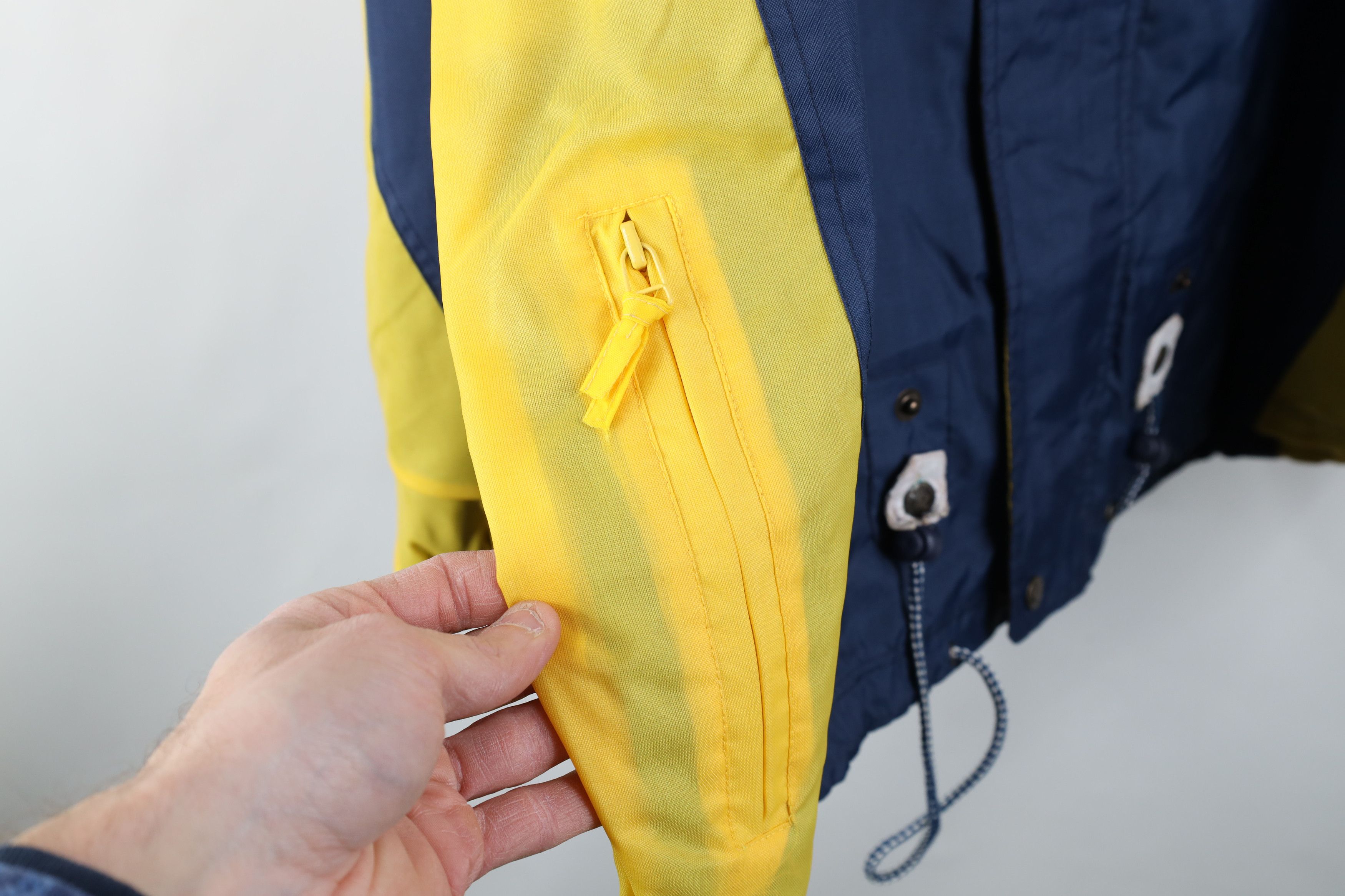 Vintage Vintage 90s Streetwear Athletics Hooded Windbreaker Jacket Size US XXL / EU 58 / 5 - 7 Thumbnail
