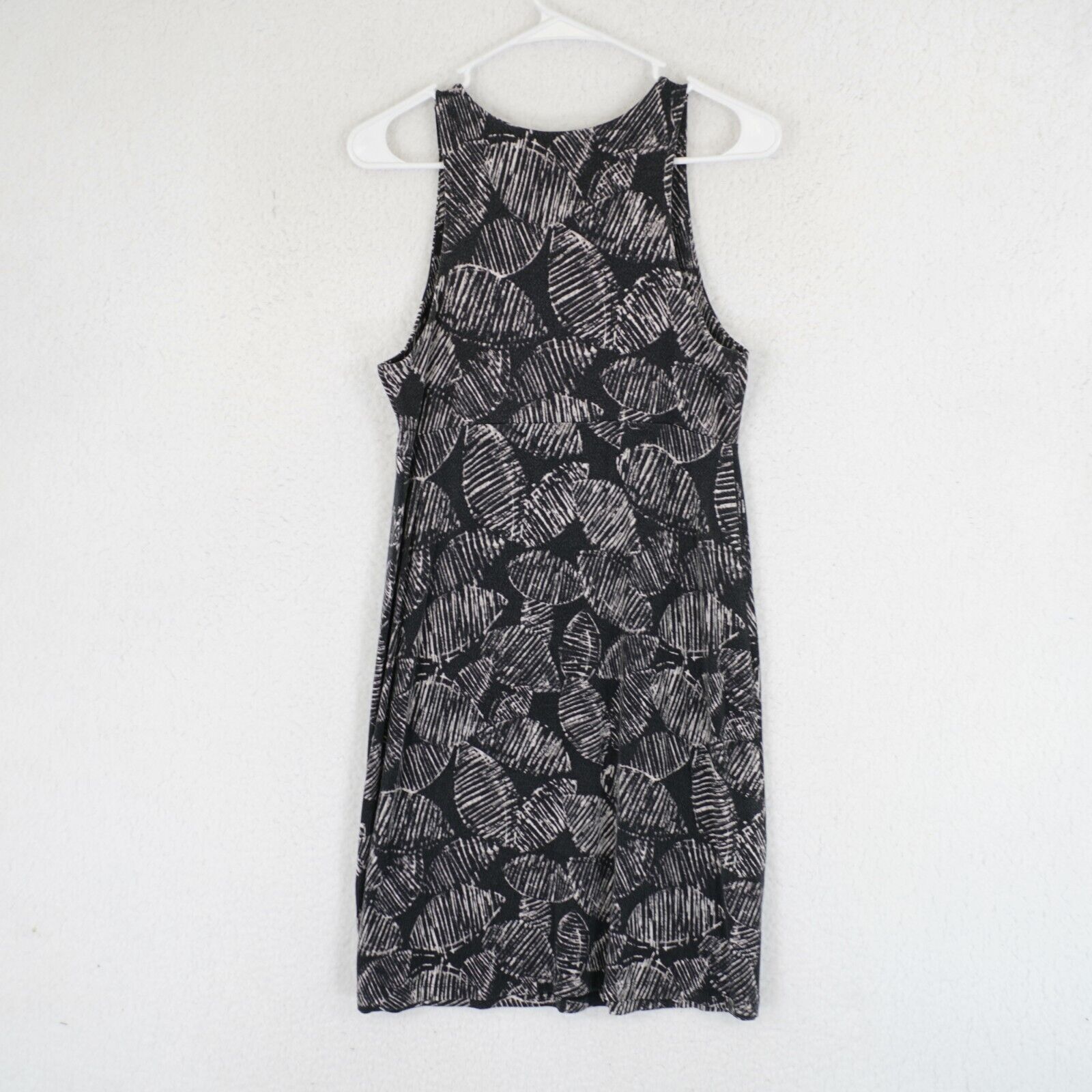 Athleta Athleta Petite Medium Black Beige Floral Dress Scoop Neck Sl Size M / US 6-8 / IT 42-44 - 3 Thumbnail