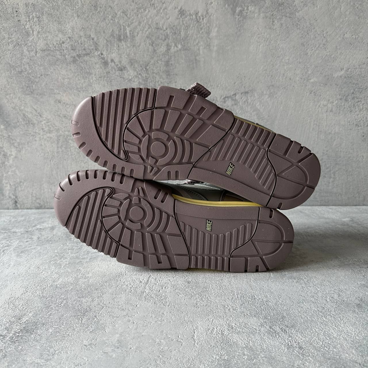 Nike Nike Air Trainer 1 SP "Light Smoke" Size 41 DH7338-002 Size US 8 / EU 41 - 7 Thumbnail