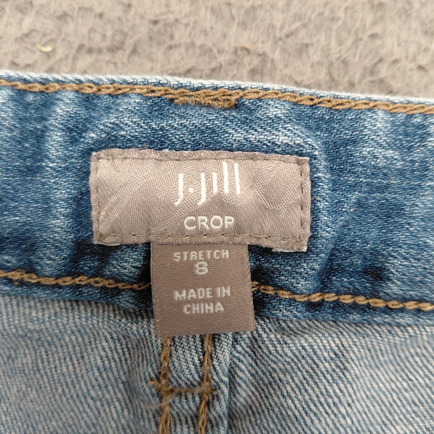 J. Jill J.Jill Jeans Women's Size 8 Crop Blue Denim Mid Rise Tried & True Fit Cute Vintage? No - Regular Fit 5-Pocket Denim Jeans Blue Size 30" / US 8 / IT 44 - 2 Thumbnail