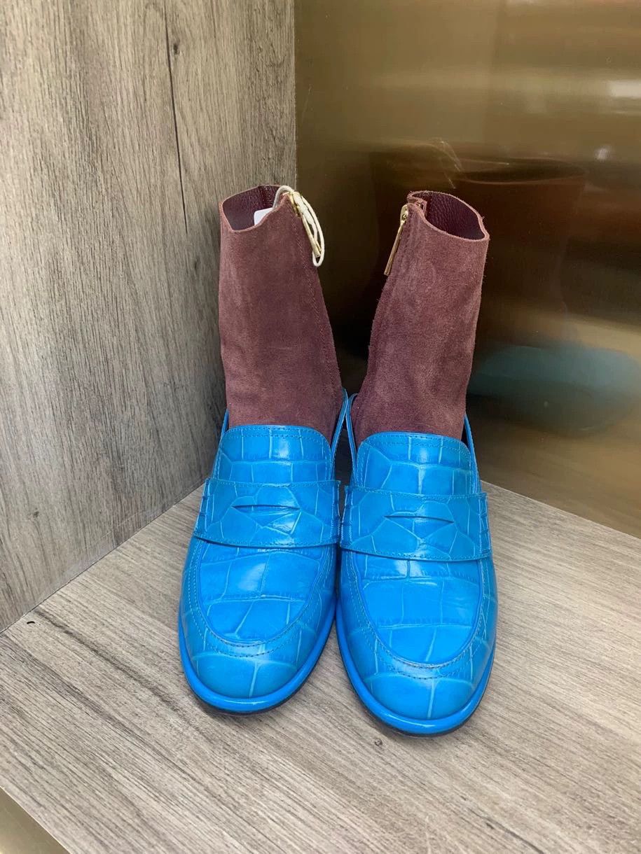 Loewe Loewe Sky Blue Crocodile Print Low-Heel Boots Size US 6 / IT 36 - 1 Thumbnail