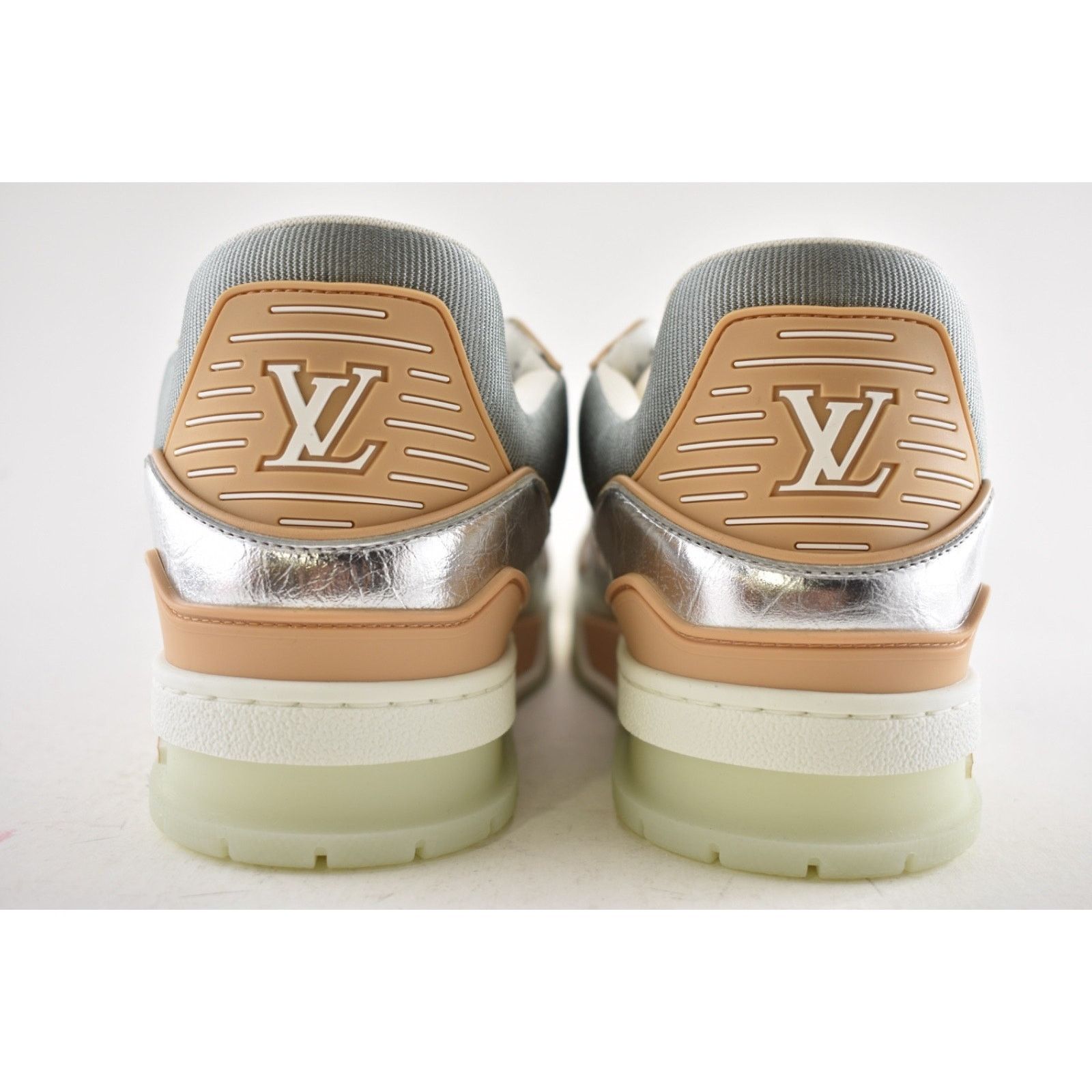 Louis Vuitton Louis Vuitton Metallic Silver Beige White Low Top Trainer Size US 10 / EU 43 - 17 Thumbnail