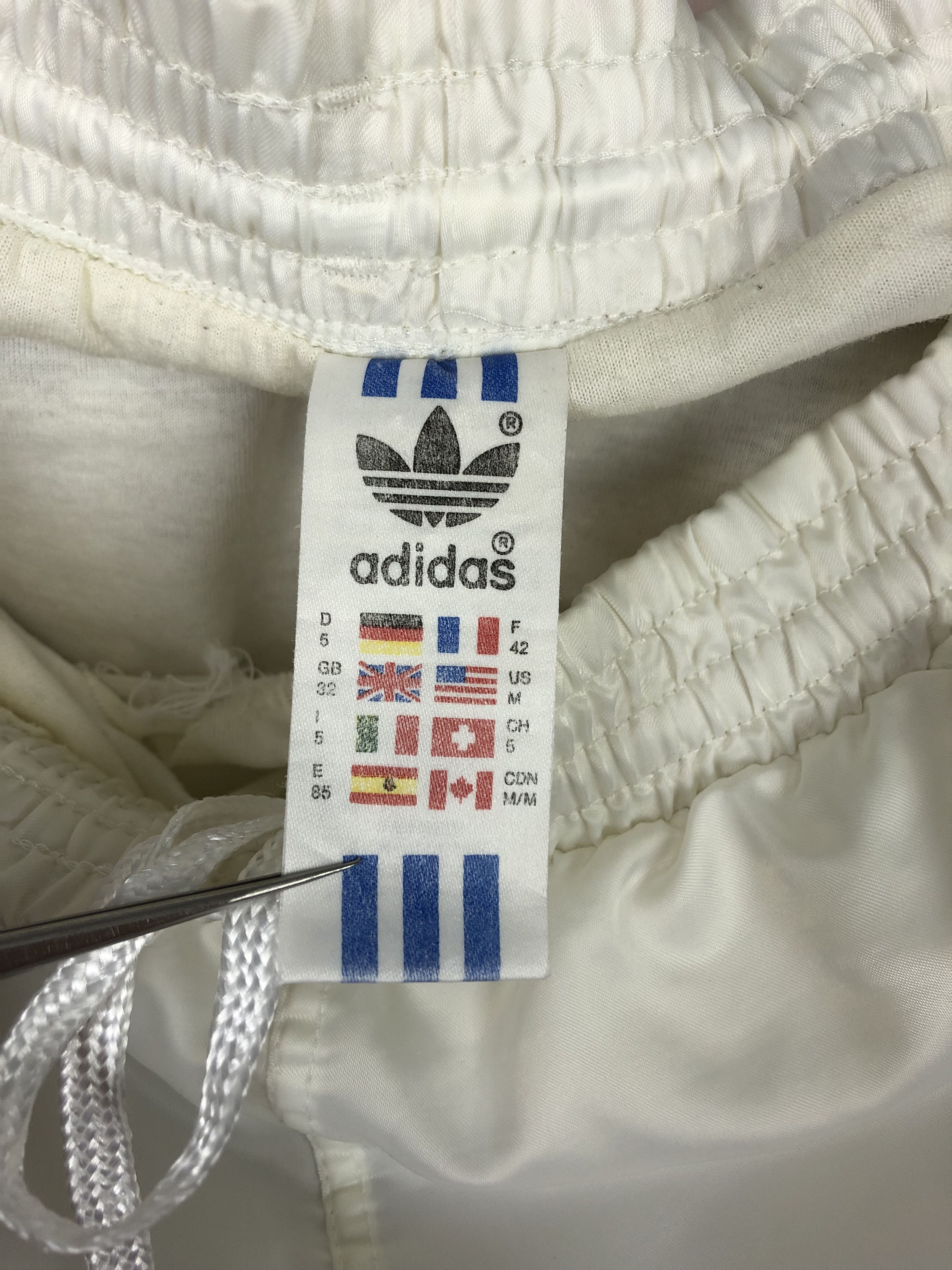 Adidas Vintage 90's Adidas Nylon Shorts Athletic Sport Run Y2K M Size US 32 / EU 48 - 9 Thumbnail