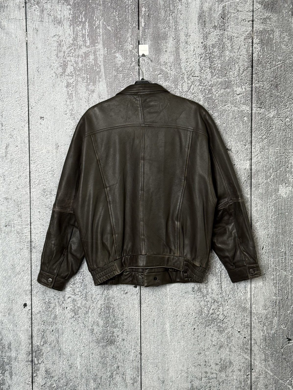 Vintage Vintage Brown Leather Jacket Retro Style Flight Bomber Size US L / EU 52-54 / 3 - 11 Thumbnail