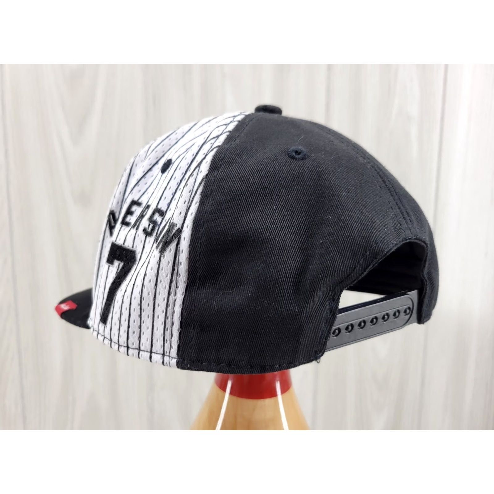 JW Anderson VINTAGE not? Size US M / EU 48-50 / 2 - 6 Thumbnail