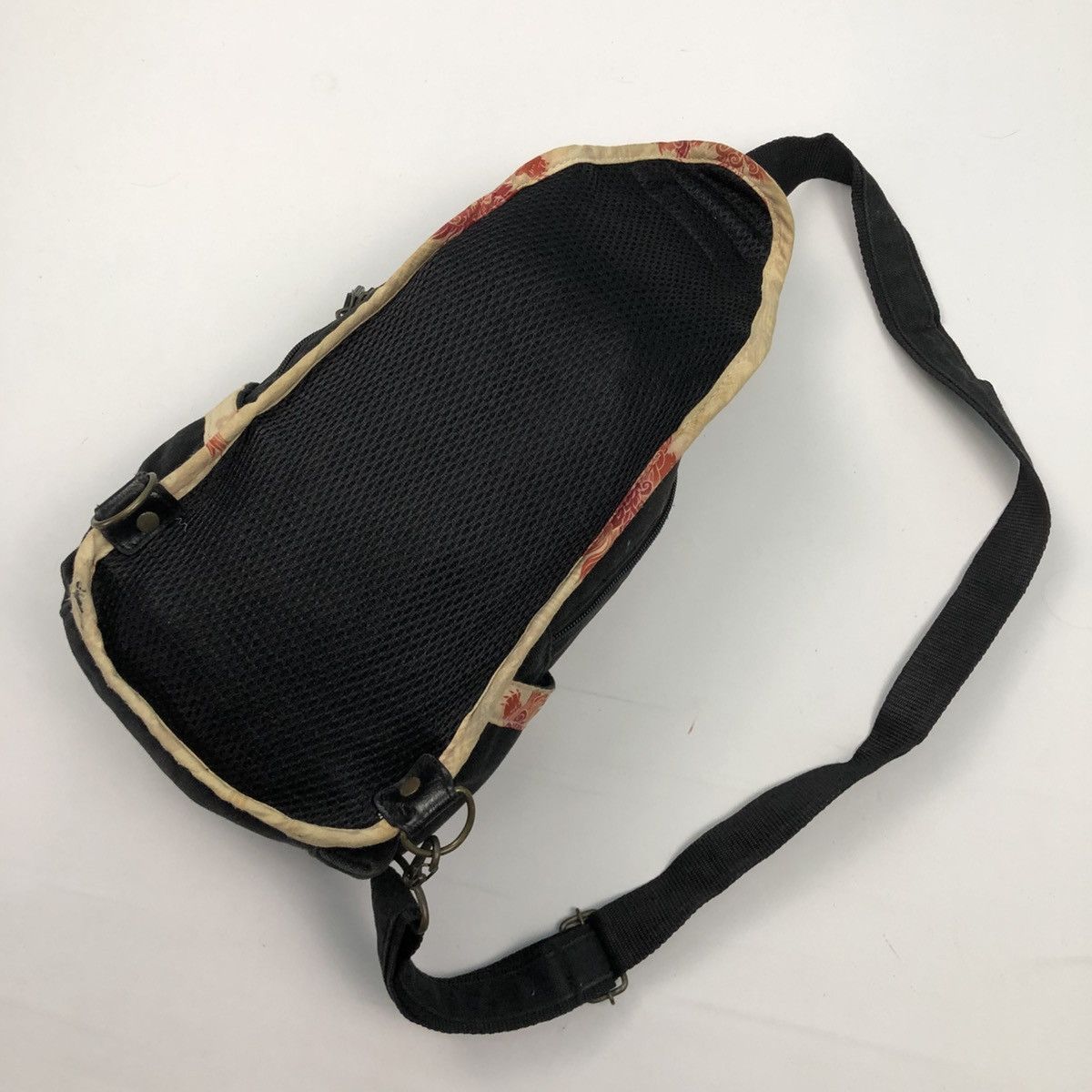 Japanese Brand SUKAJAN DRAGON CROSSBODY BAG Size ONE SIZE - 2 Thumbnail