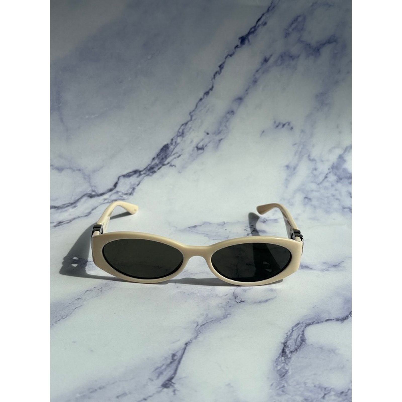 Gucci SALE! NEW Gucci GG1660S White Slim Oval Logo Sunglasses Size ONE SIZE - 3 Thumbnail
