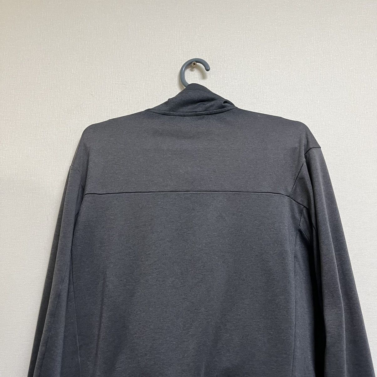 Arc'teryx Vintage Arcteryx Full Zip Hoodie Jacket Size US L / EU 52-54 / 3 - 13 Thumbnail