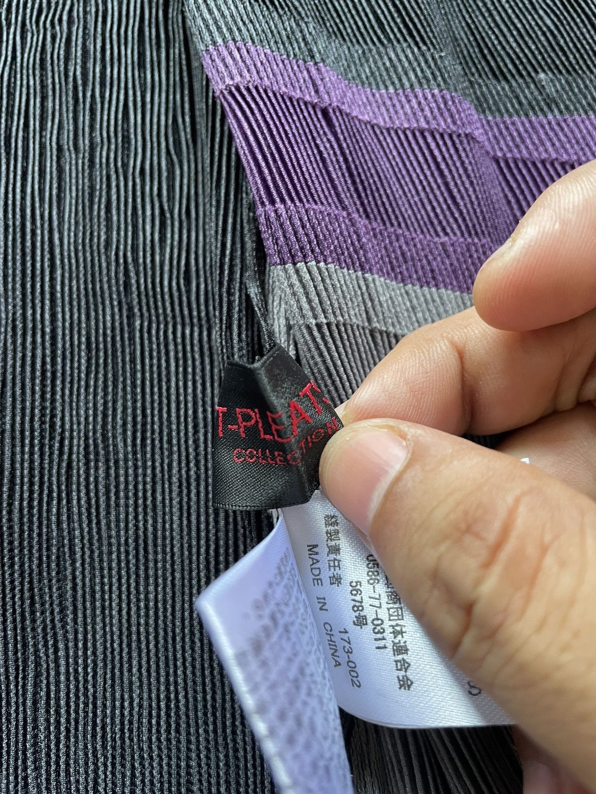 Pleats Please Issey Miyake T-PLEATS Inspired Pleats Please Geometric Long Cardigan Size L / US 10 / IT 46 - 6 Thumbnail