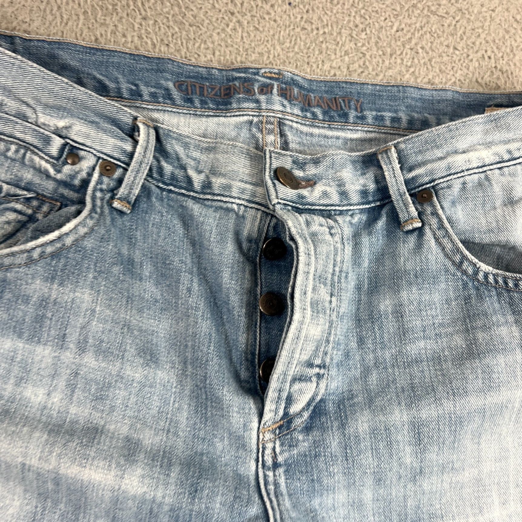 Citizens Of Humanity CITIZENS OF HUMANITY Blue Light Wash Distressed Cropped Boyfriend Jeans 35x27 Womens Size 24" / US 00 / IT 34 - 4 Thumbnail