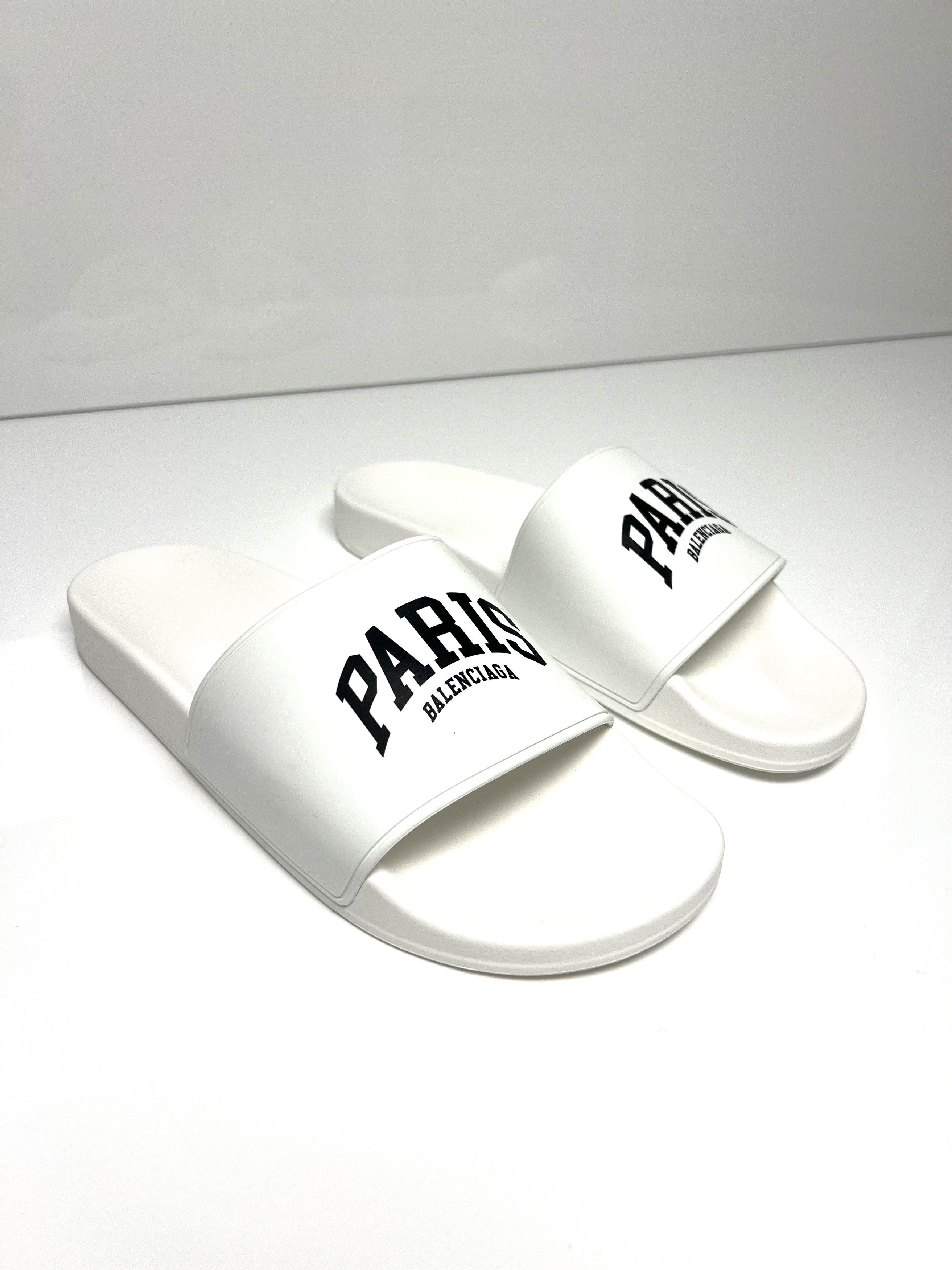 Balenciaga NEW, BALENCIAGA W/ LOGO DESIGN MENS RUBBER SLIDES Size US 12 / EU 45 - 12 Thumbnail