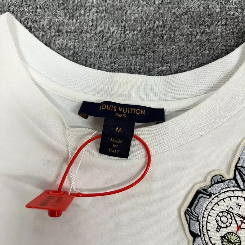 Louis Vuitton Louis Vuitton Patch short-sleeve T-shirt 2505-Nextarrow Size US M / EU 48-50 / 2 - 5 Thumbnail