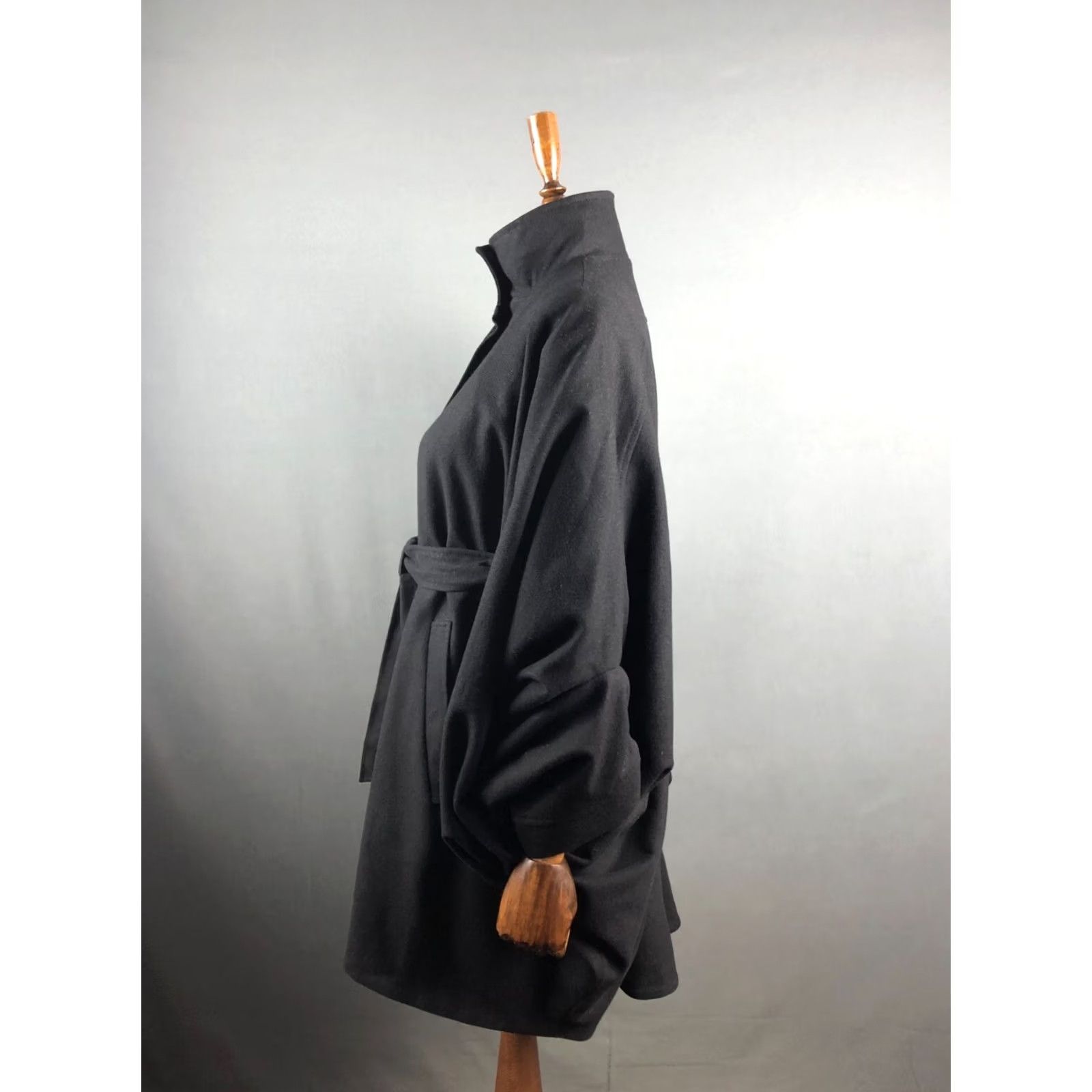 Vintage V AVE SHOE REPAIR Coat Women's Wool Full Zip Belted Black S Size S / US 4 / IT 40 - 2 Thumbnail