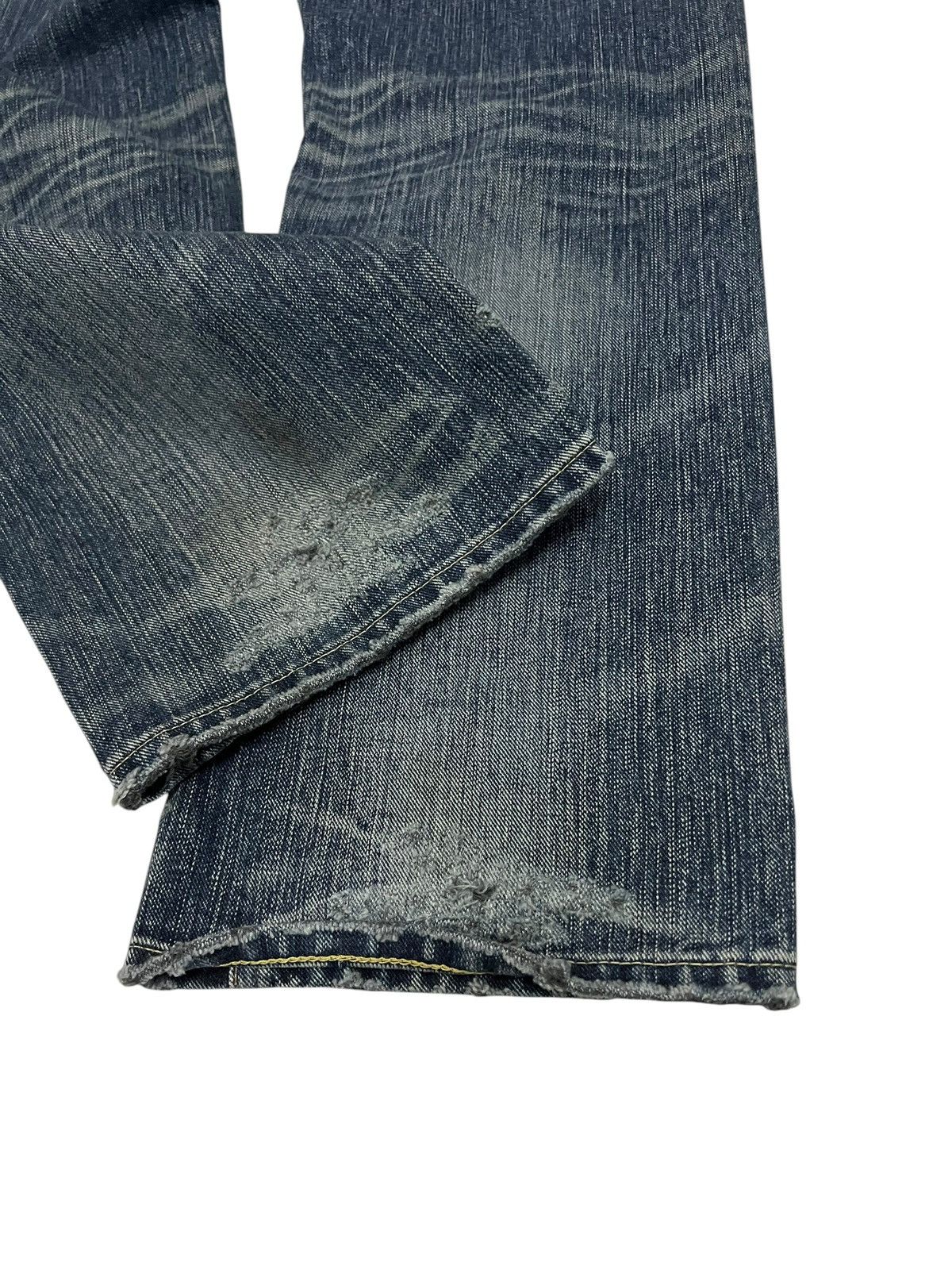 Edwin Vintage Edwin 503 Blue Trip Distress Jean Size US 32 / EU 48 - 16 Thumbnail