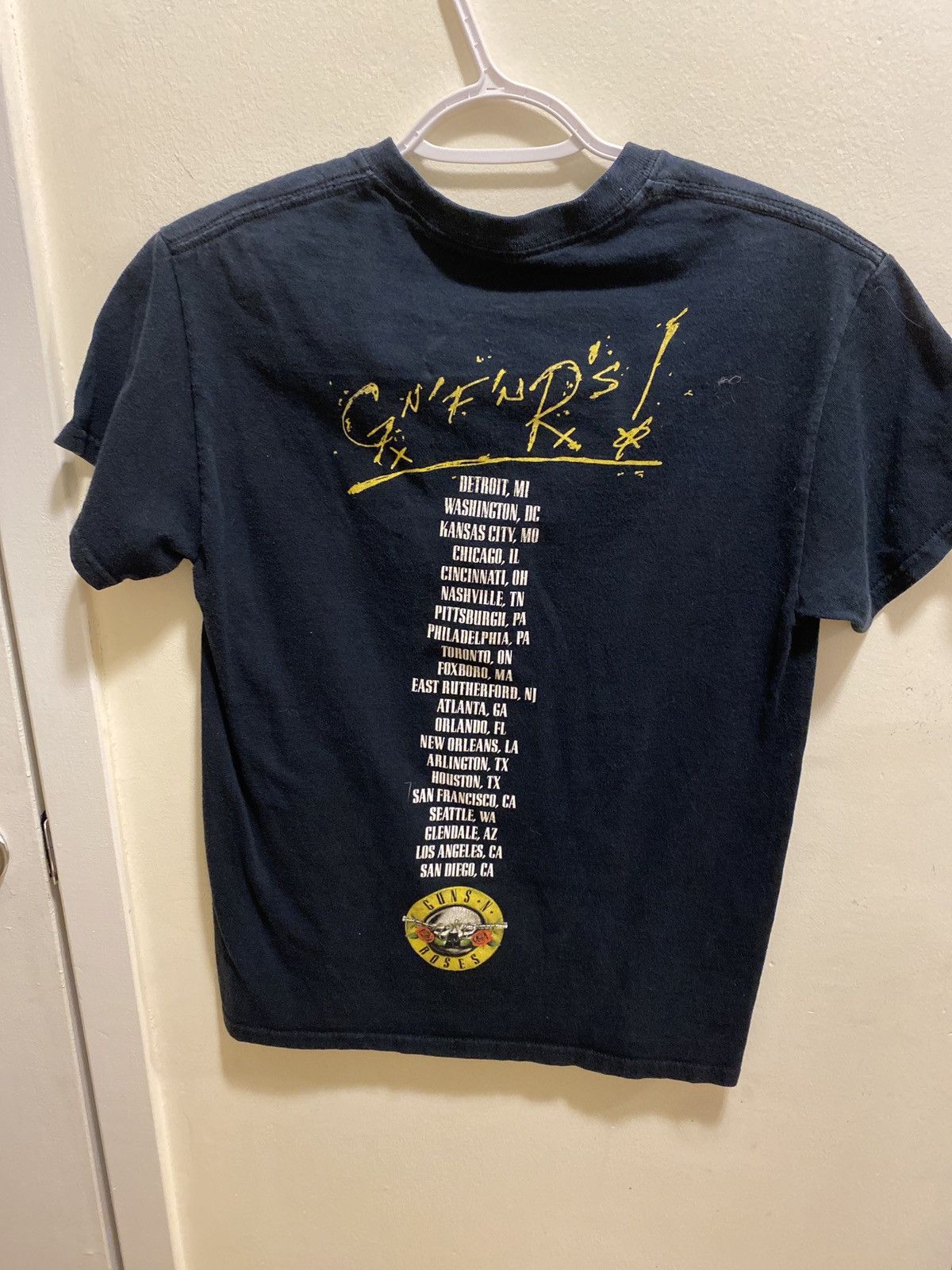 Guns N' Roses Authentic Guns N Roses t-shirt double sided Size US S / EU 44-46 / 1 - 2 Thumbnail