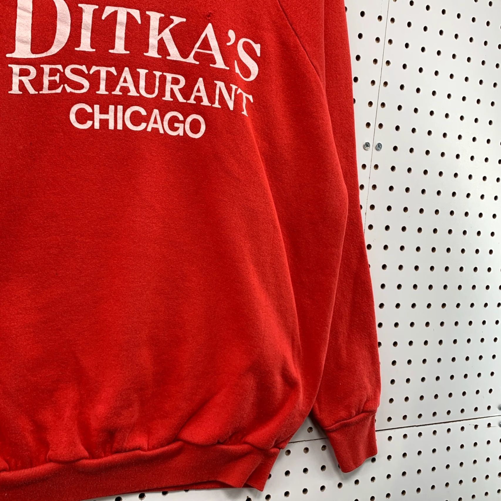 Fruit Of The Loom VINTAGE Ditka’s Restaurant Chicago Crewneck Sweatshirt Men M Red USA 80s Graphic Print Sweatshirtpullover Size US M / EU 48-50 / 2 - 4 Thumbnail