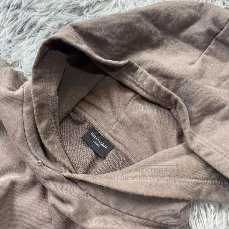 Balenciaga Balenciaga Distressed Hoodie Size US S / EU 44-46 / 1 - 5 Thumbnail