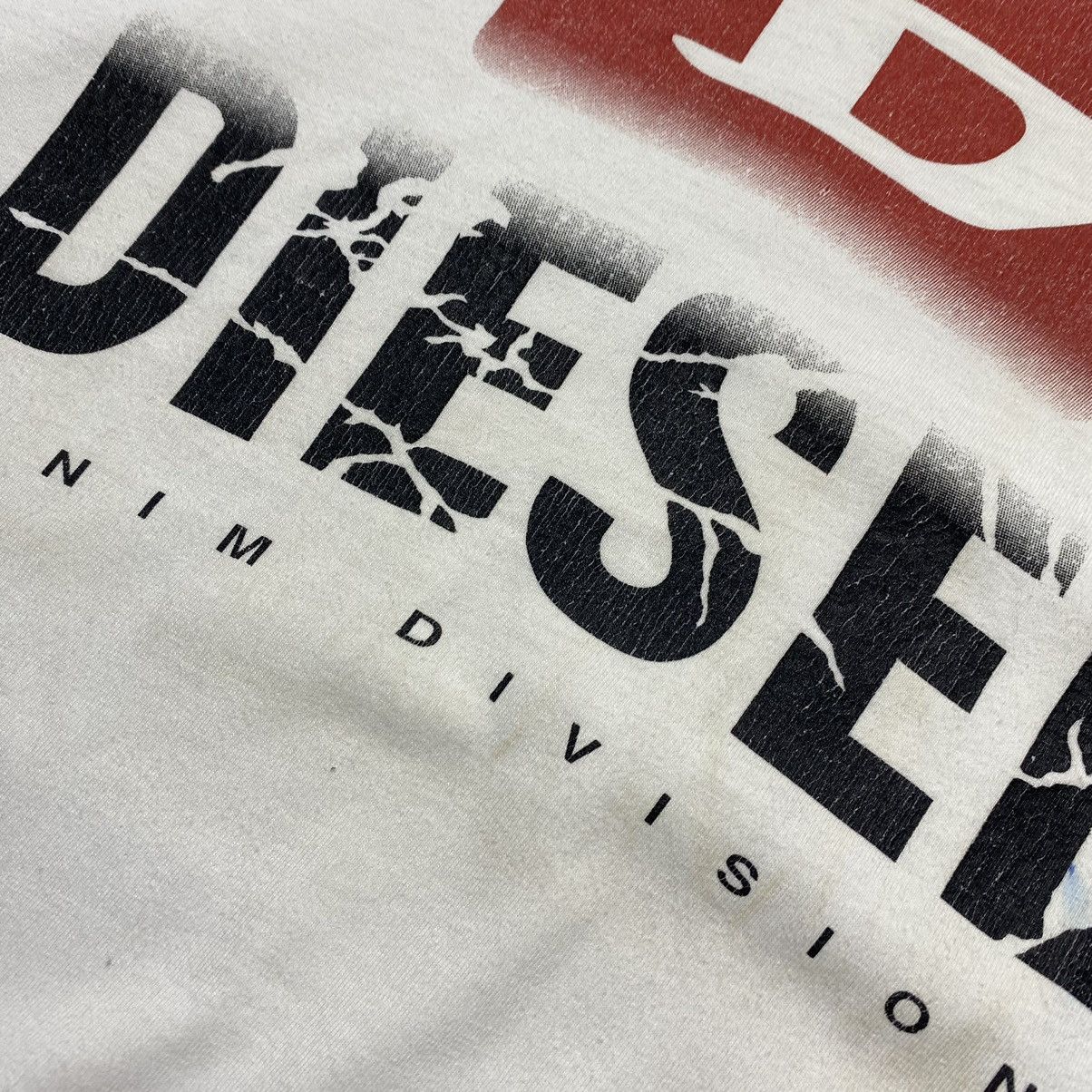 Diesel Vintage Diesel Big Graphic logo y2k opium Streetwear tee Size US XXL / EU 58 / 5 - 5 Thumbnail