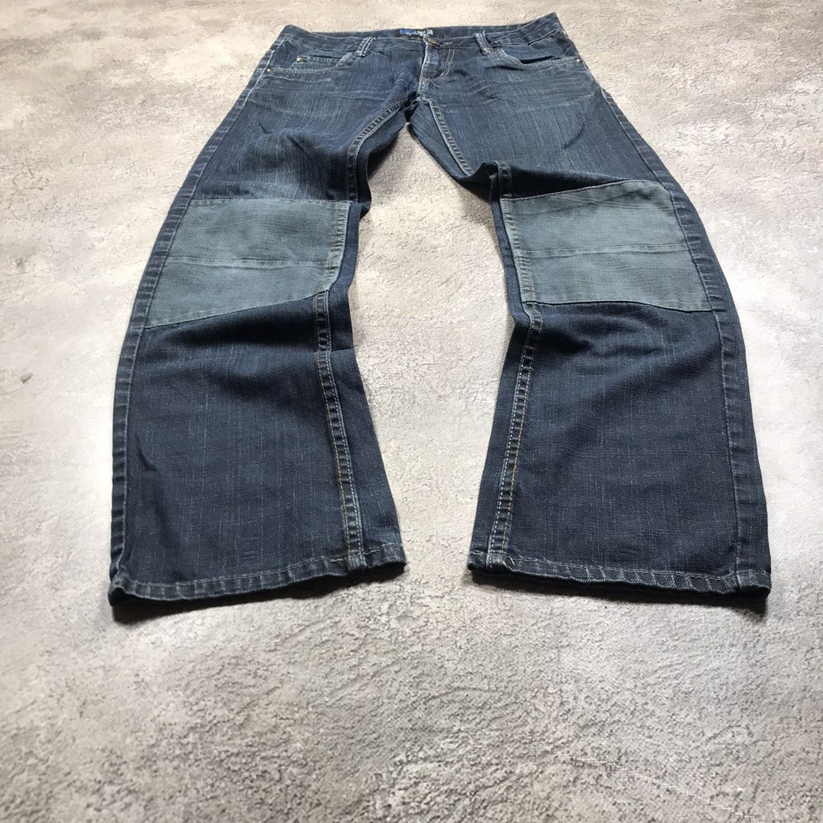 Vintage Vintage Y2K Baggy Distressed Flared Jeans Grunge Skater 30 Size US 30 / EU 46 - 1 Thumbnail