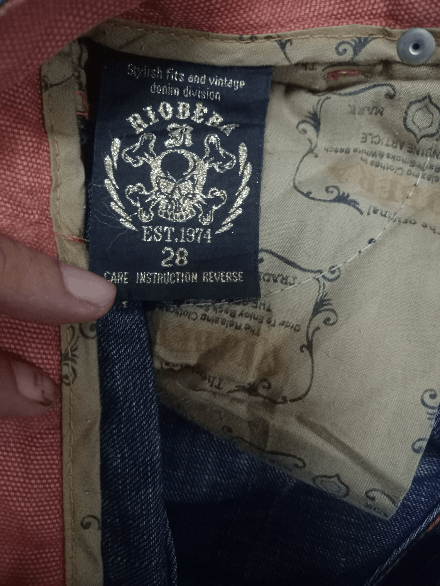 Japanese Brand Vintage Japanese Embroidered Buckle Back Flare Jeans Size US 32 / EU 48 - 15 Thumbnail