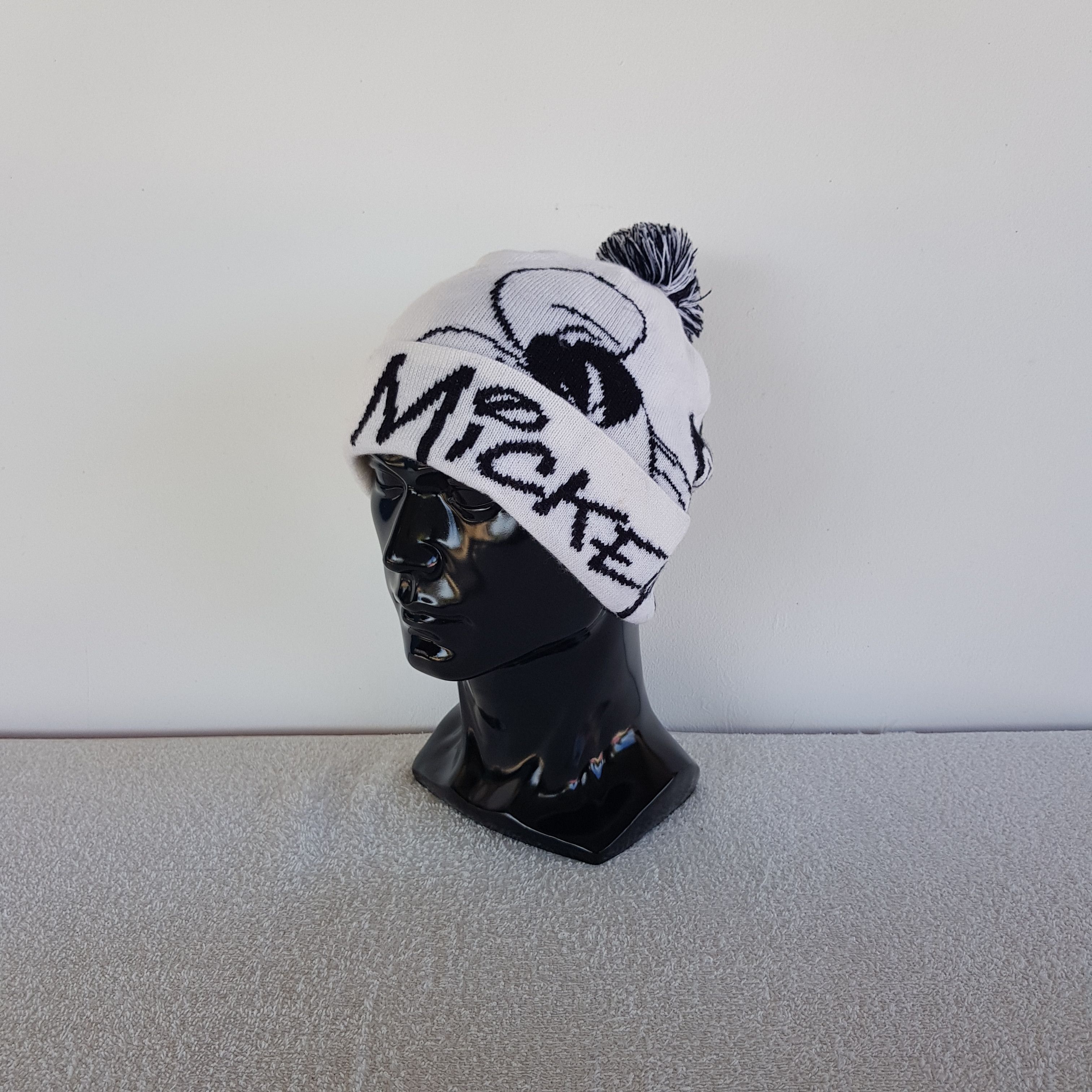 Disney Vintage Mickey Mouse Beanie Cartoon Disney Snow Caps Ski Hat Size ONE SIZE - 1 Thumbnail