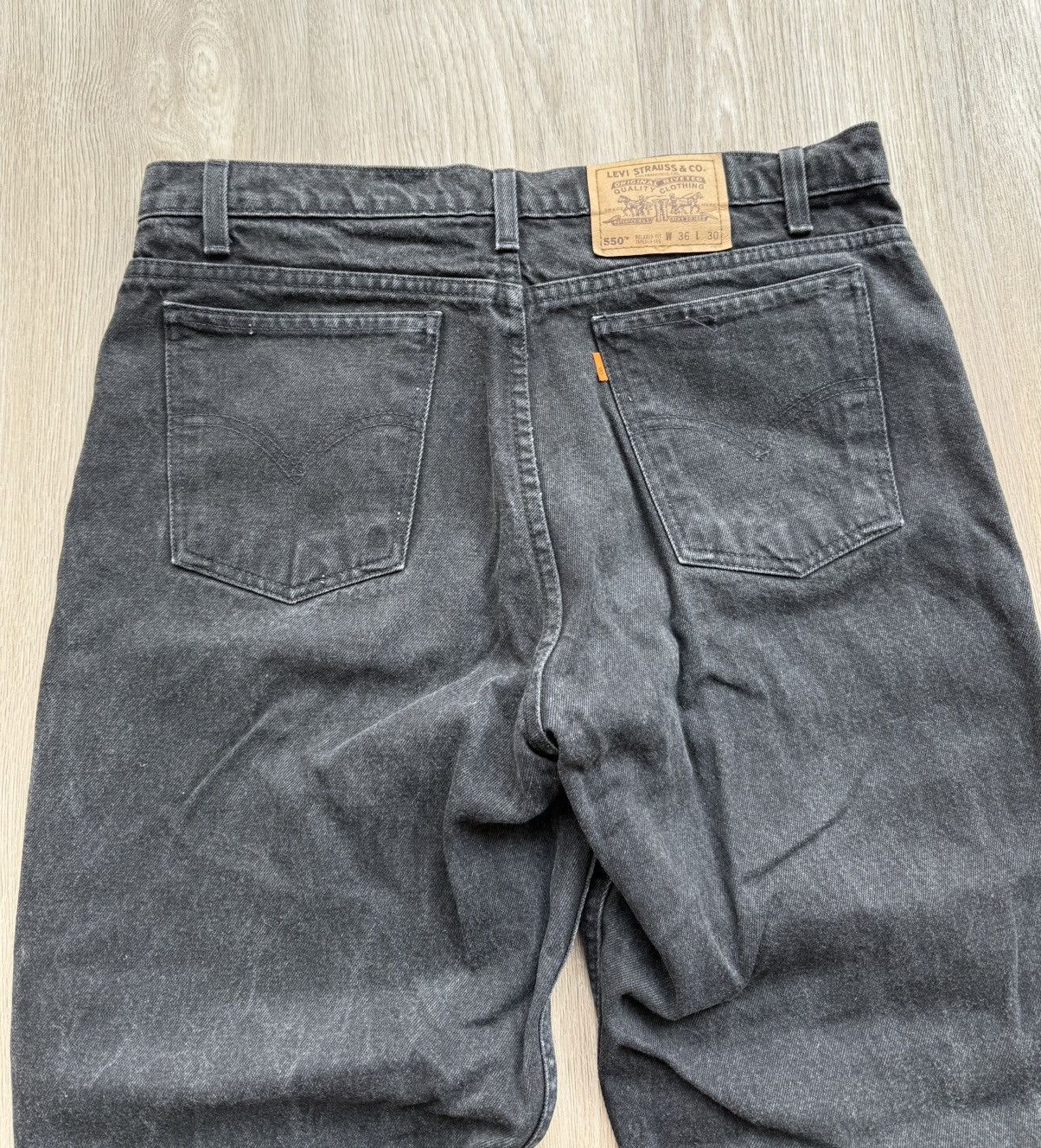 Levi's Vintage Levis 550 Relaxed Fit Black Jeans Denim Pants Size US 36 / EU 52 - 8 Thumbnail