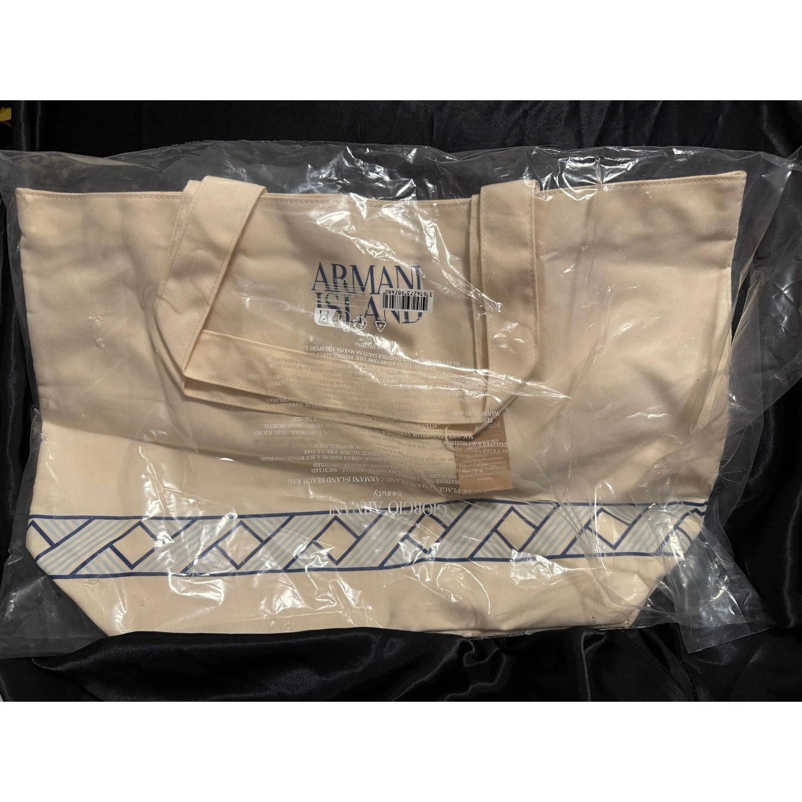 Giorgio Armani Giorgio Armani Island oversized canvas beach bag 20” x 13” Size ONE SIZE - 2 Thumbnail