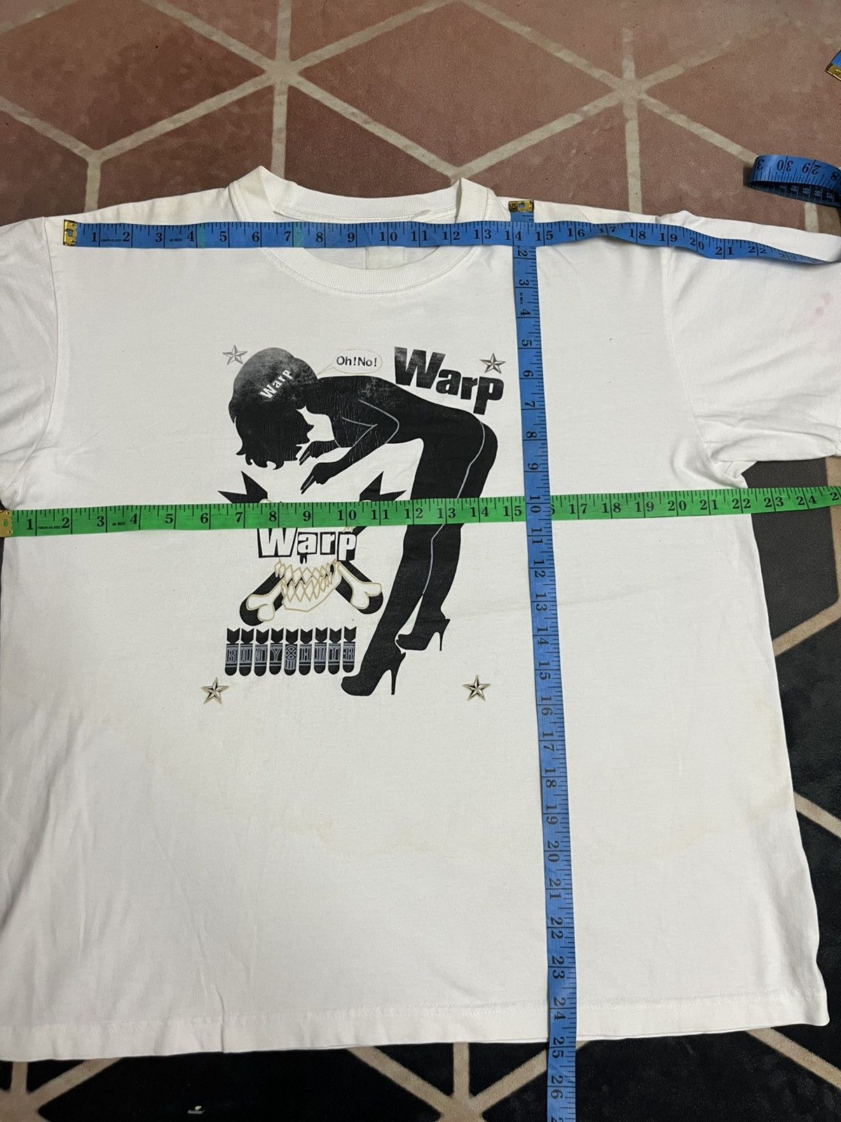 Bounty Hunter 💥Authentic Vintage Y2K Warp Sexy Girl Bounty Hunter Tee Size US L / EU 52-54 / 3 - 8 Thumbnail