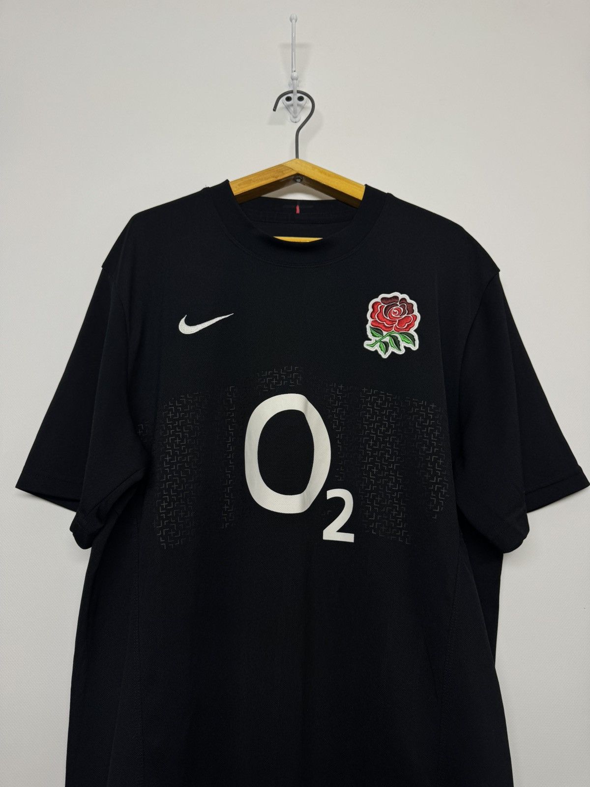 Nike Vintage Y2k Nike England O2 Soccer Jersey T-Shirt 00’s Size US M / EU 48-50 / 2 - 2 Thumbnail