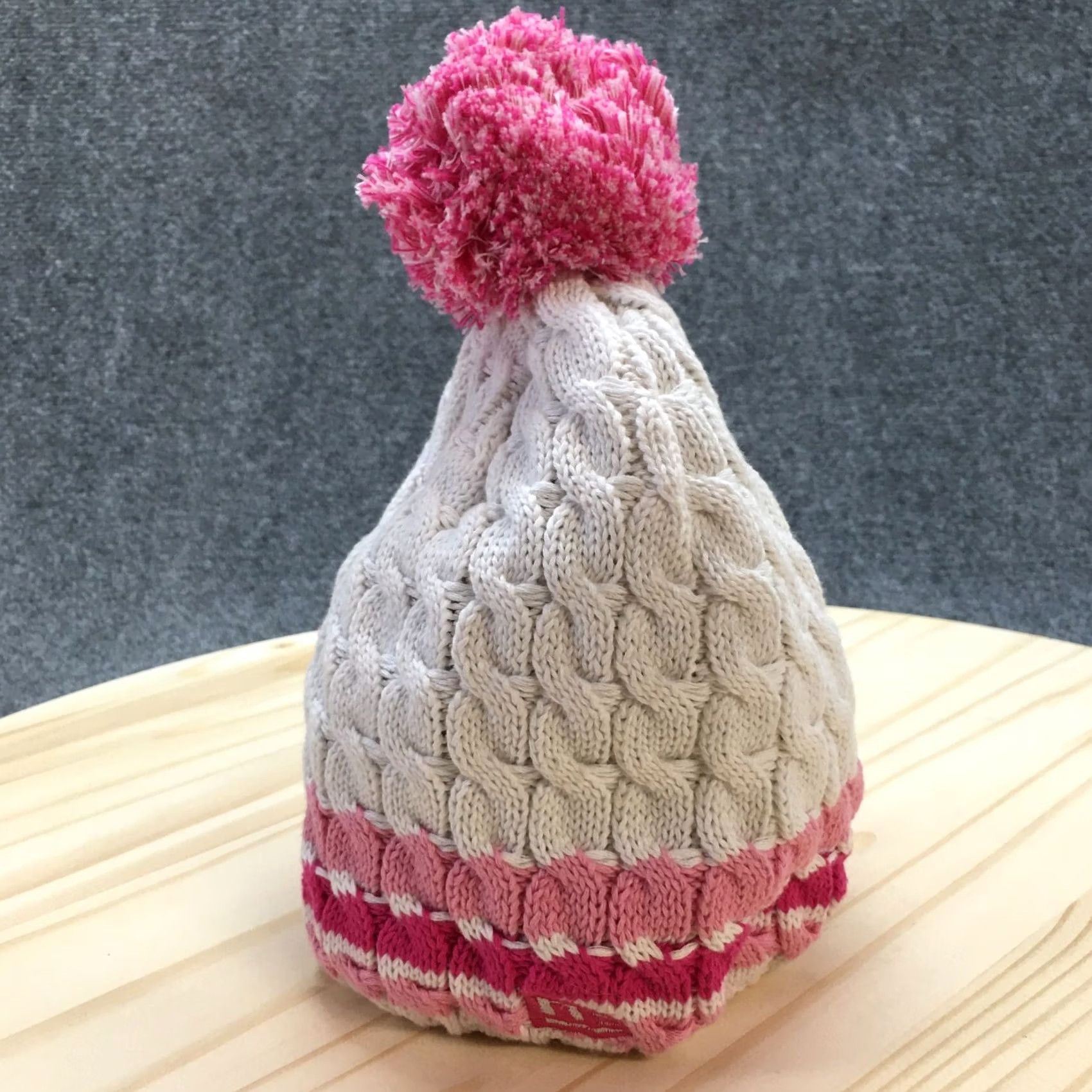 New Era New Era Minnesota Vikings Pompom Beanie Hat Womens White Pink OS Knitted Size ONE SIZE - 4 Thumbnail