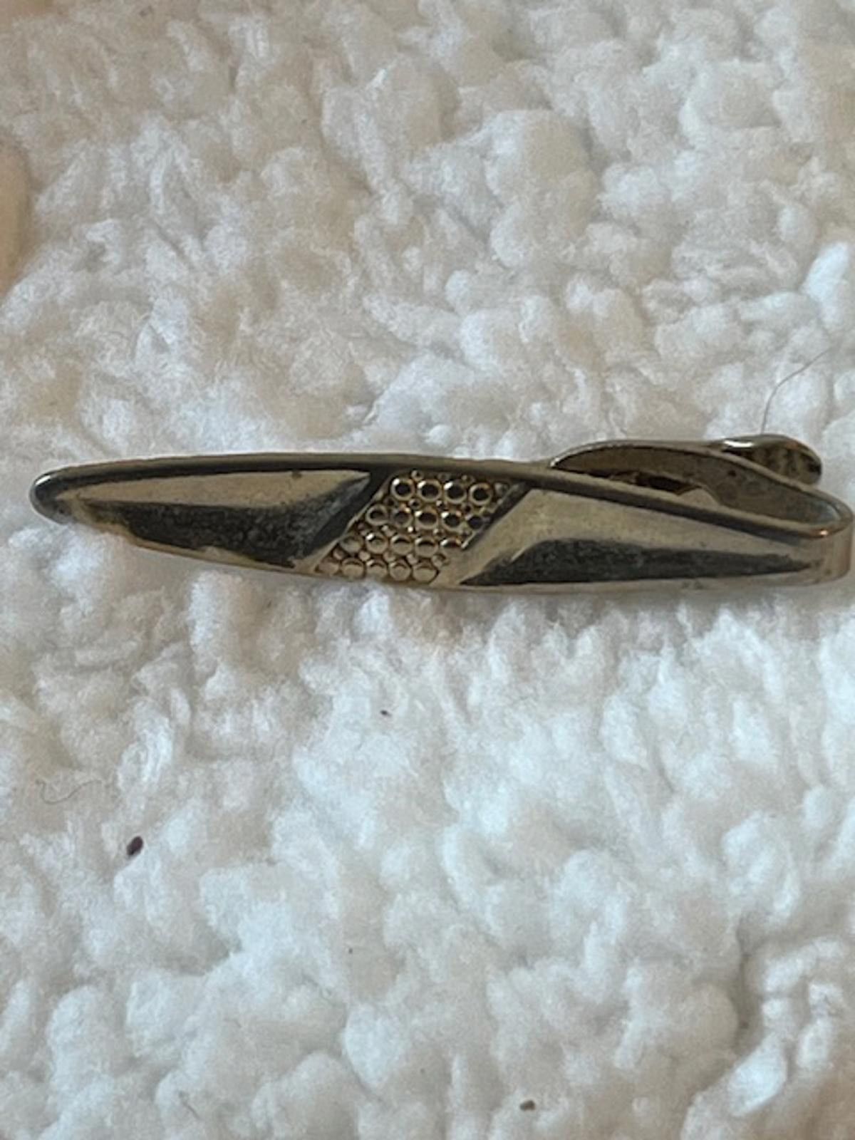 Unknown London Vintage Metal Tie Clip with Textured Detail Size ONE SIZE - 2 Thumbnail