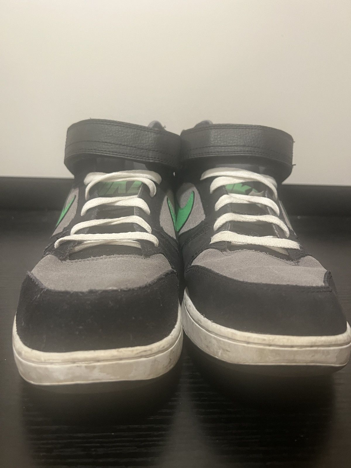 Nike SIZE 12 MEN - Nike Air Twilight Mid Black Green White Size US 12 / EU 45 - 2 Thumbnail