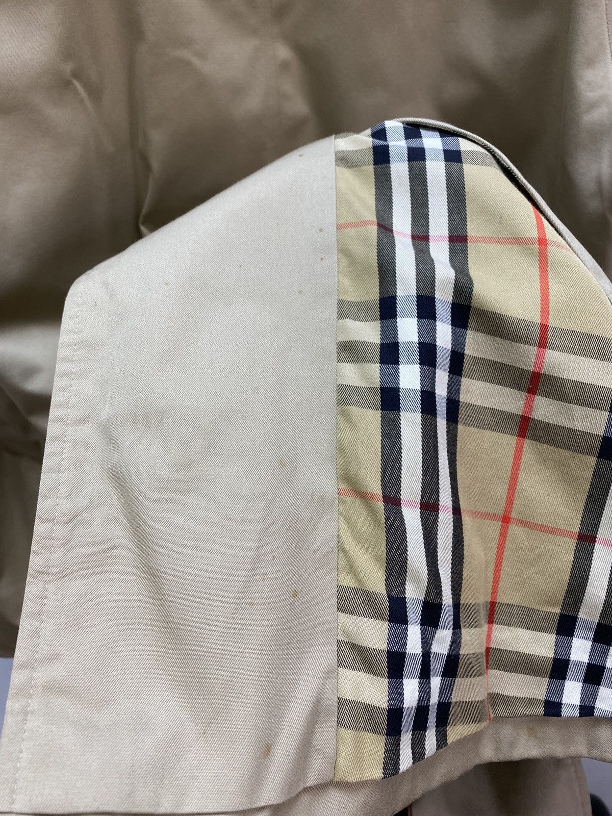Burberry × Vintage Vintage 90’s Burberry’s nova check men’s trench coat Jacket Size US L / EU 52-54 / 3 - 10 Thumbnail
