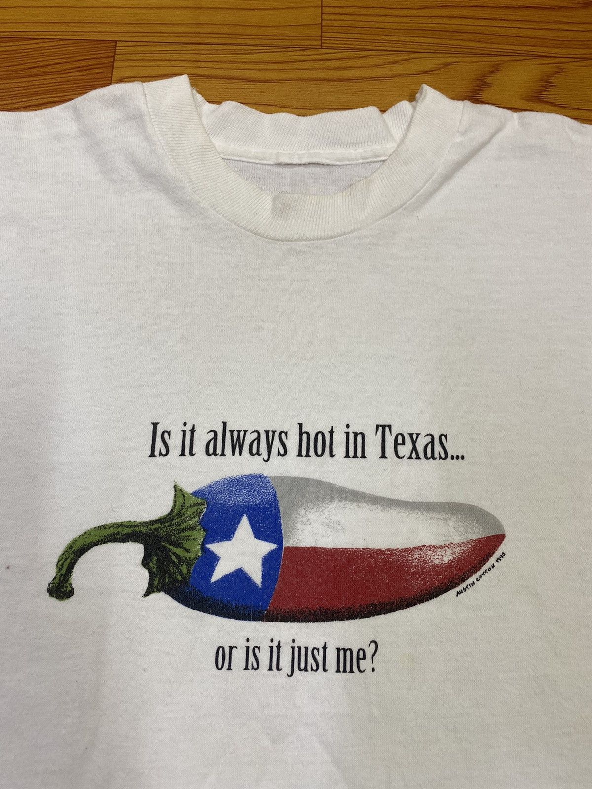 Vintage Vintage Is it always hot in Texas Tee Size US L / EU 52-54 / 3 - 5 Thumbnail