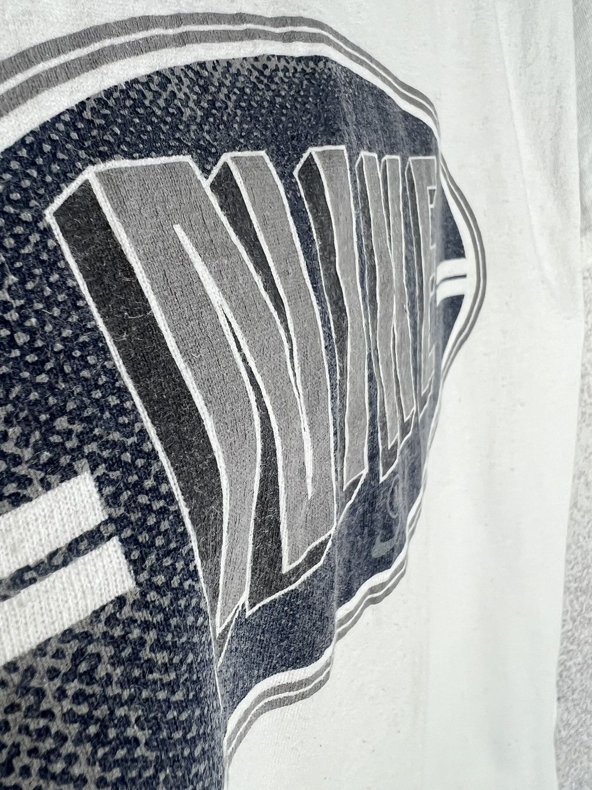 Nike Vintage Nike 90s Big Logo Swoosh Tee Size US S / EU 44-46 / 1 - 3 Thumbnail