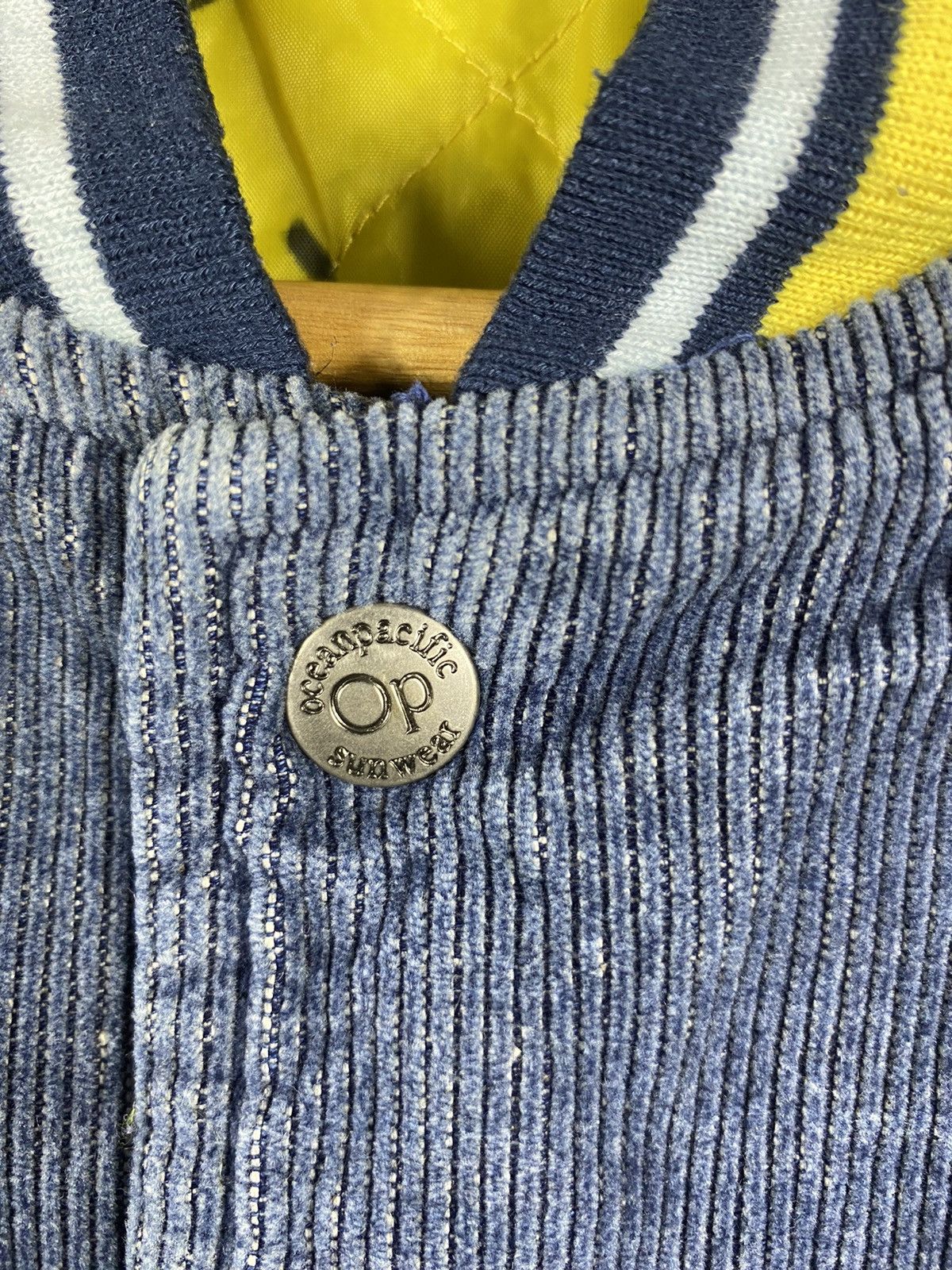 Ocean Pacific Ocean Pacific Big Logo Corduroy Button Jacket Size US M / EU 48-50 / 2 - 4 Thumbnail