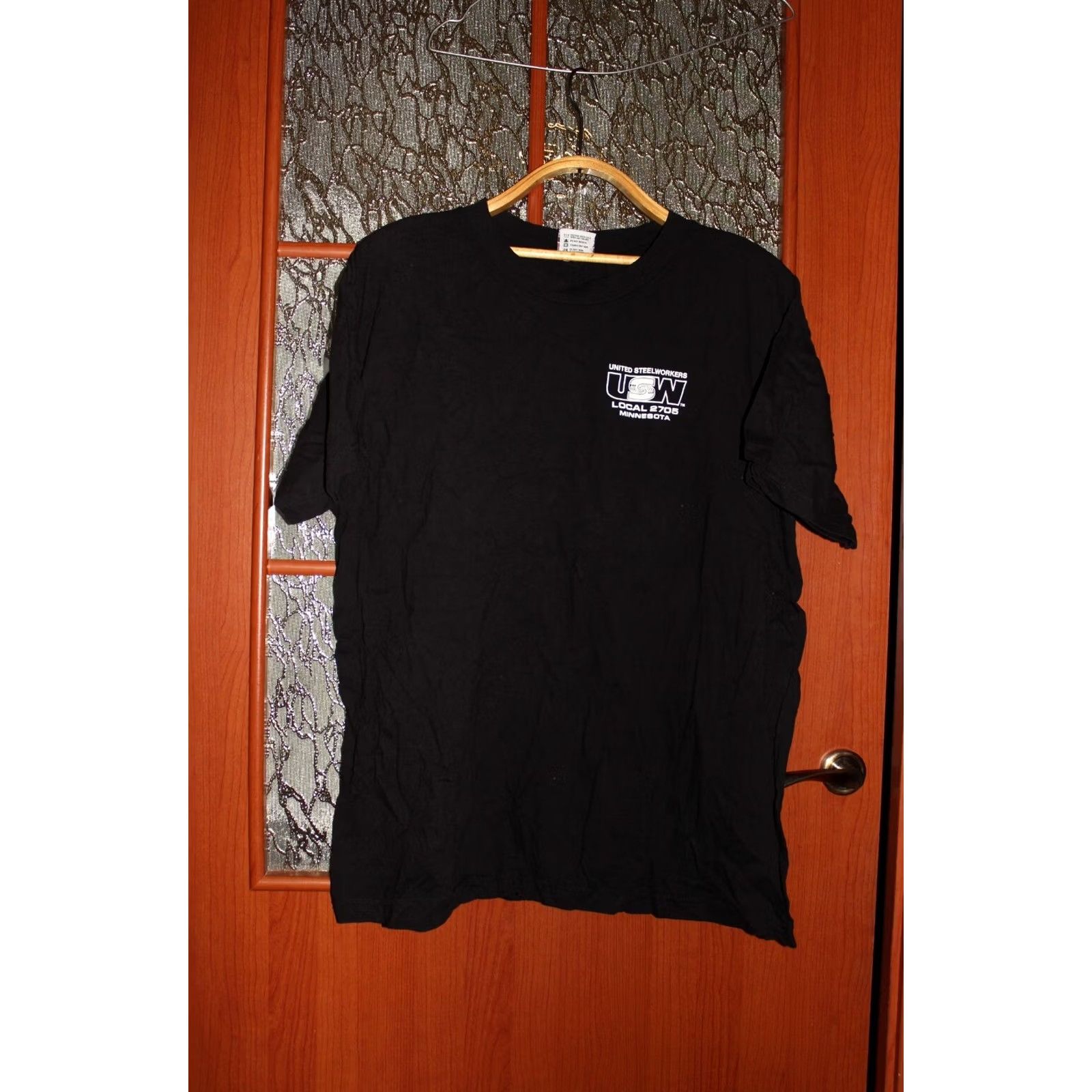 Vintage Vintage Bayside T-Shirt United Steelworkers USW Local 2705 Minnesota black XL Men Short Sleeve Cotton T-Shirt Mens XL Black USW Local 2705 Bandwagon? Size US XL / EU 56 / 4 - 2 Thumbnail