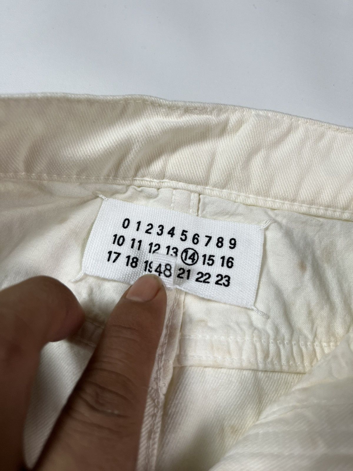 Maison Margiela MAISON MARGIELA CLASSIC STRAIGHT-LEG WHITE DENIM Size US 32 / EU 48 - 10 Thumbnail
