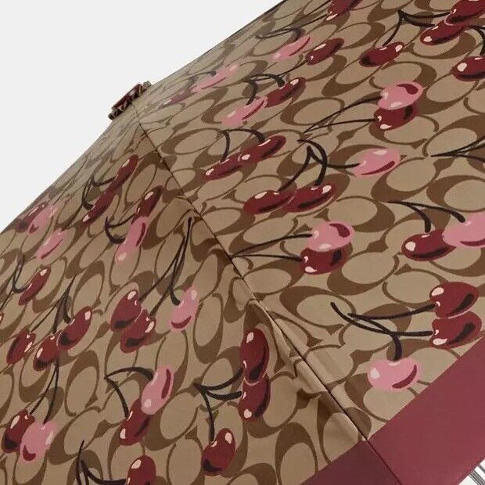 Coach NWT Coach UV Protection Mini Umbrella Cherry Khaki cz929 Size ONE SIZE - 2 Thumbnail